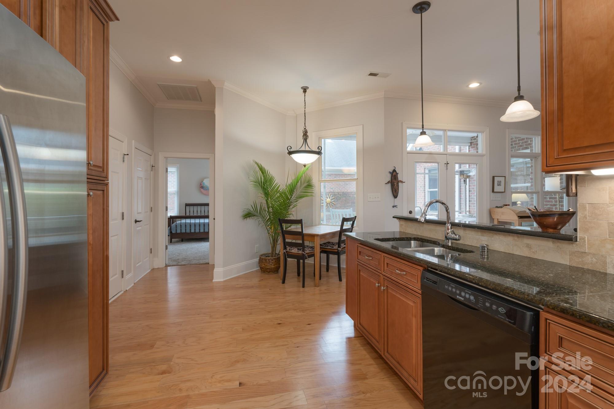 Laurel Creek - Residential