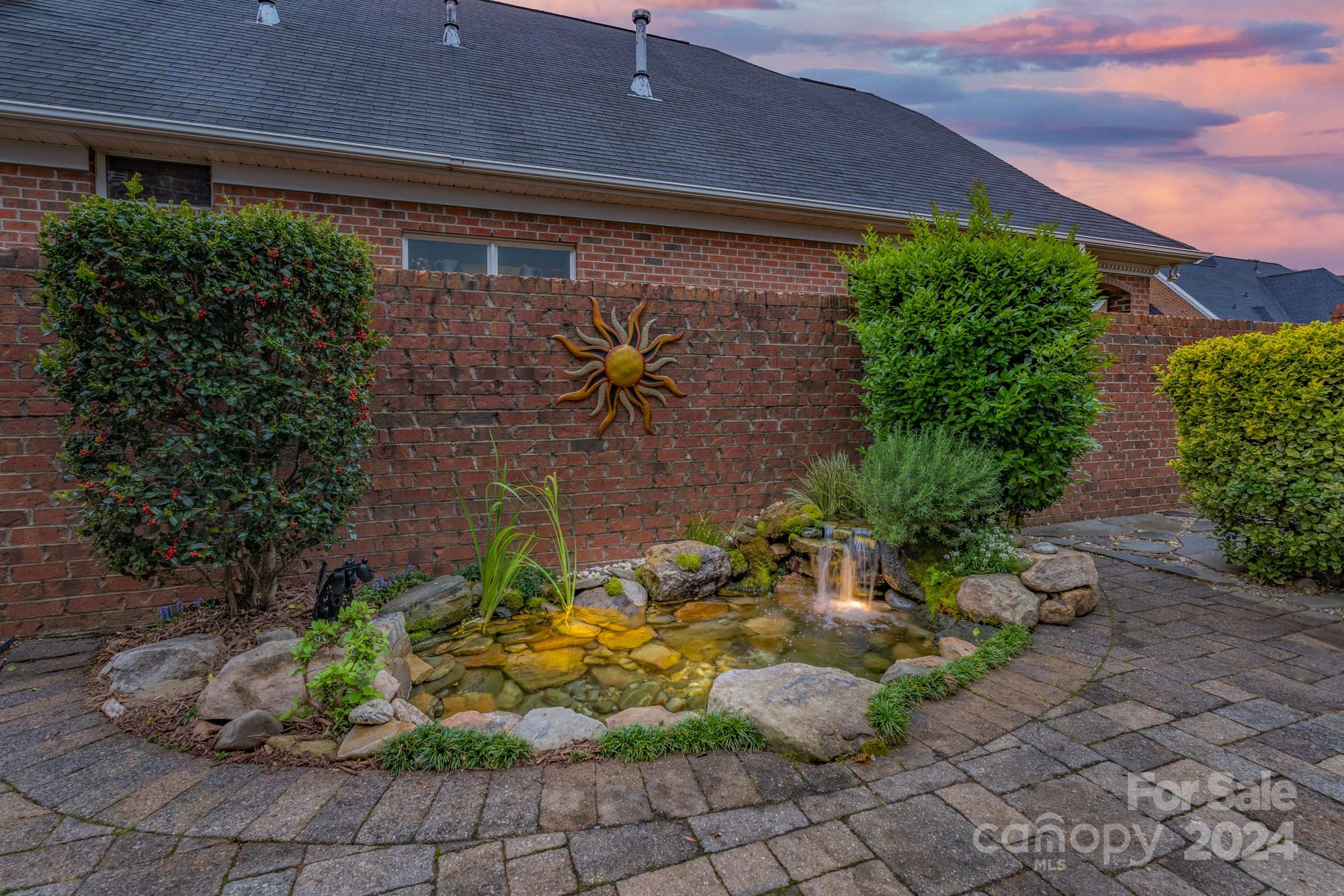 Laurel Creek - Residential