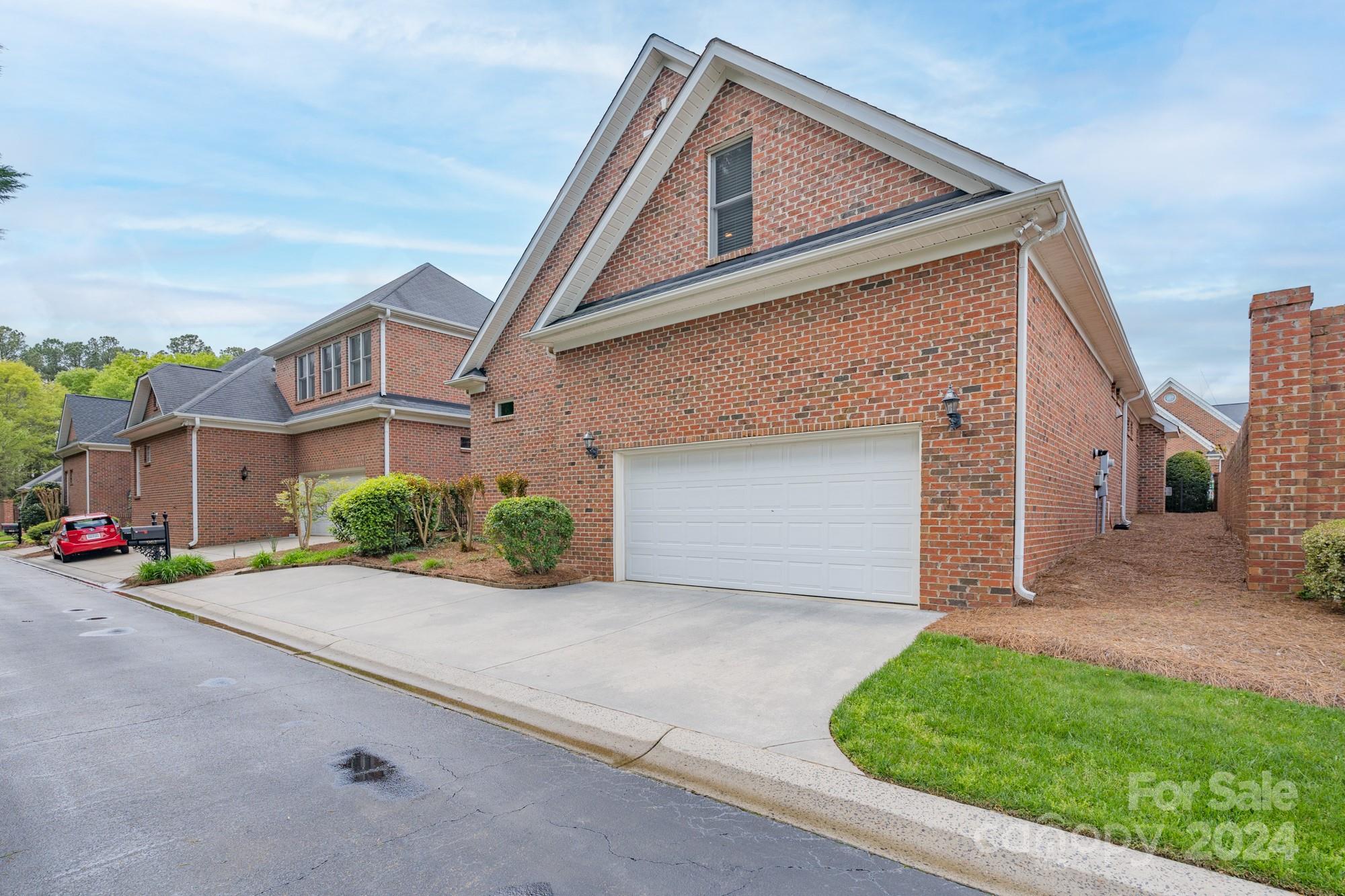 Laurel Creek - Residential