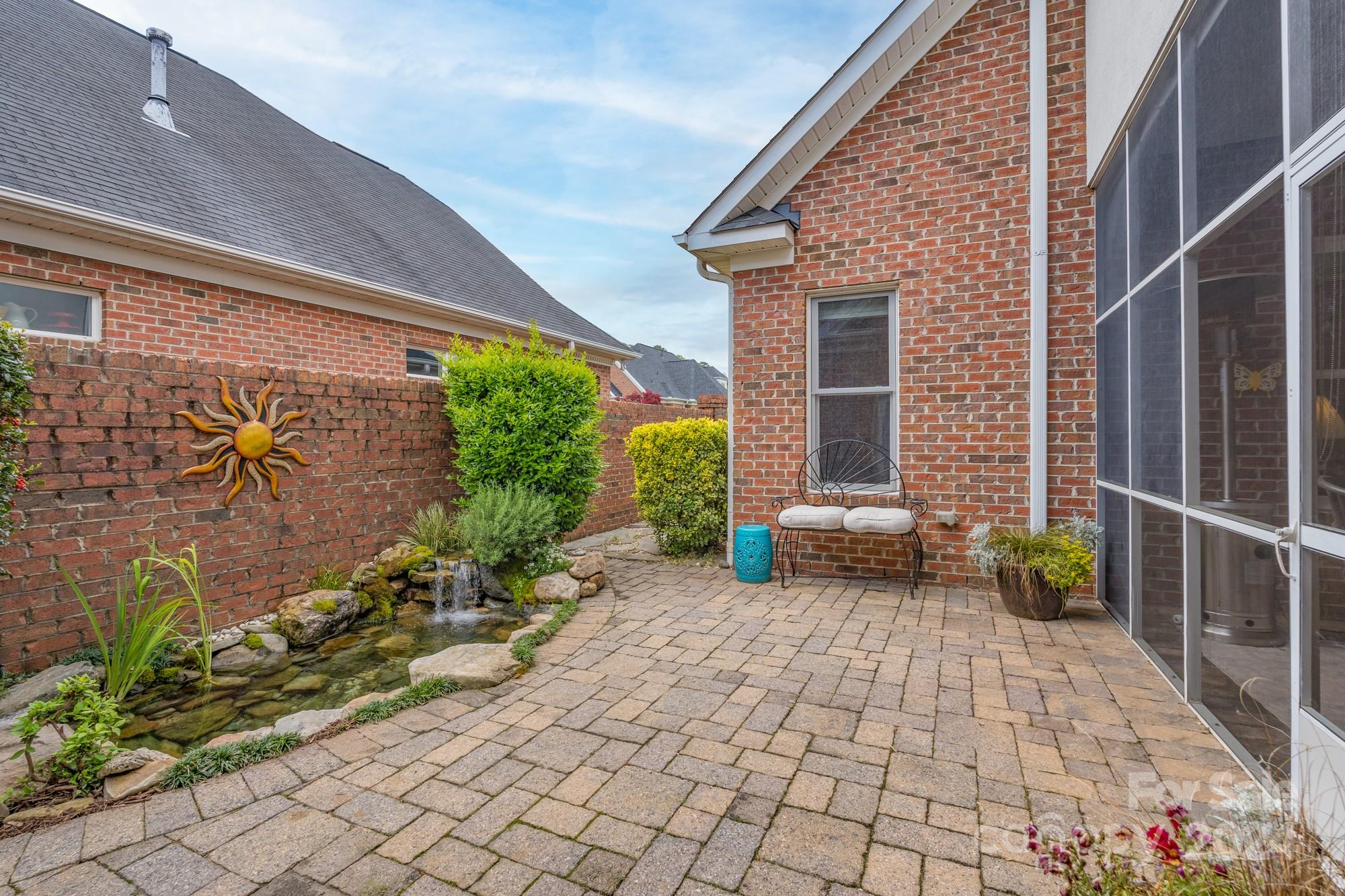 Laurel Creek - Residential