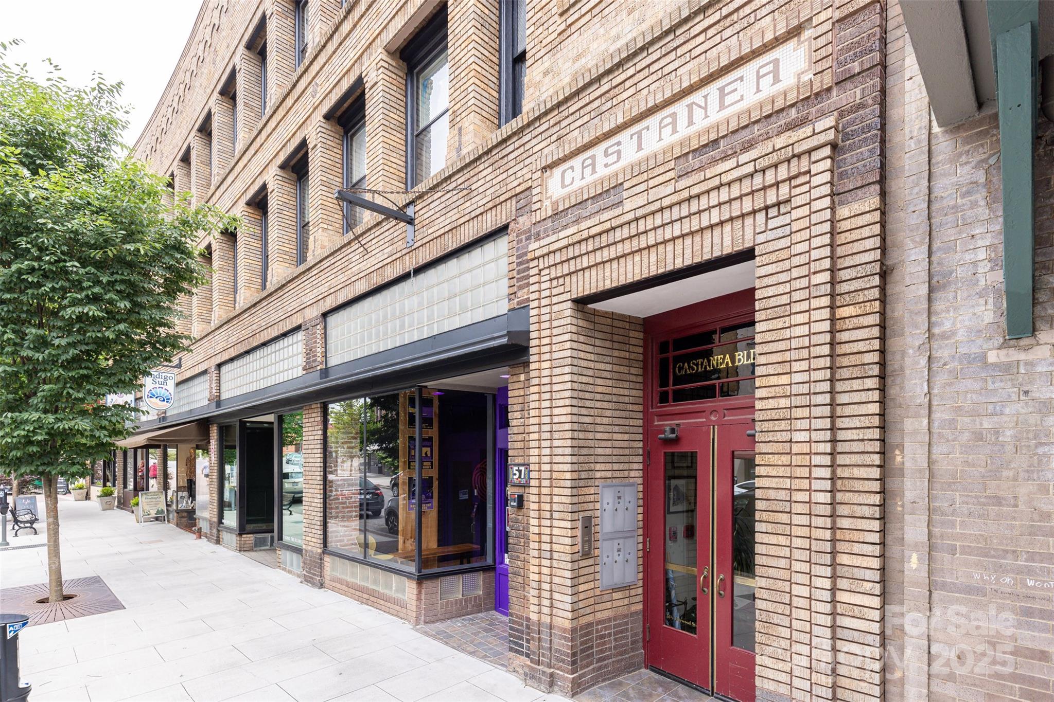 55 1/2 Haywood Street Apt 2C