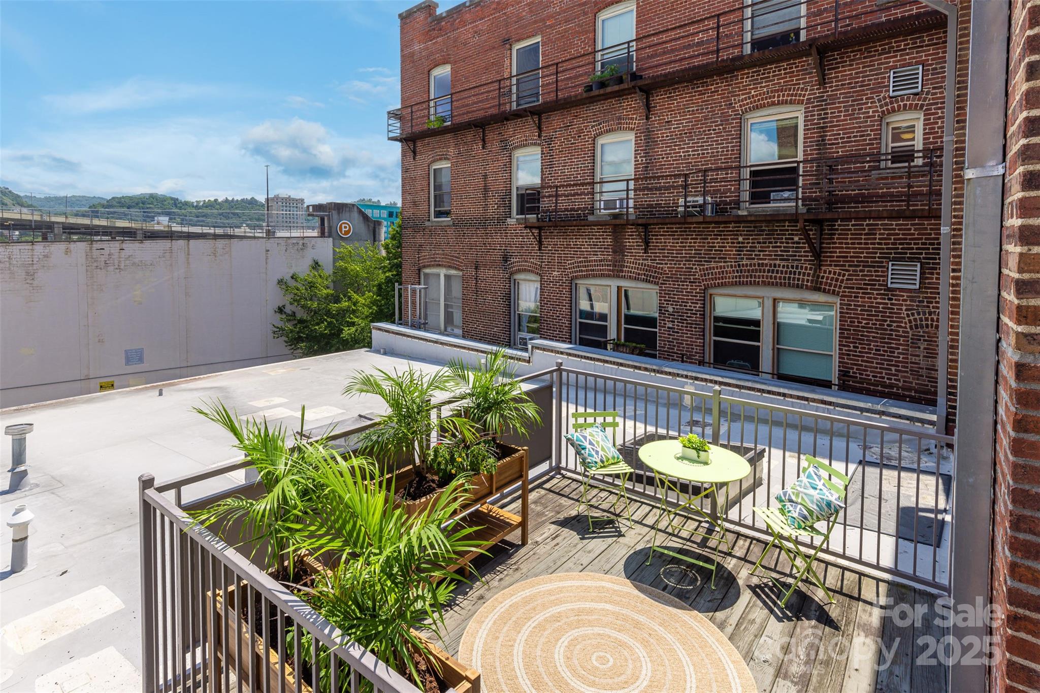 Downtown District - Residential