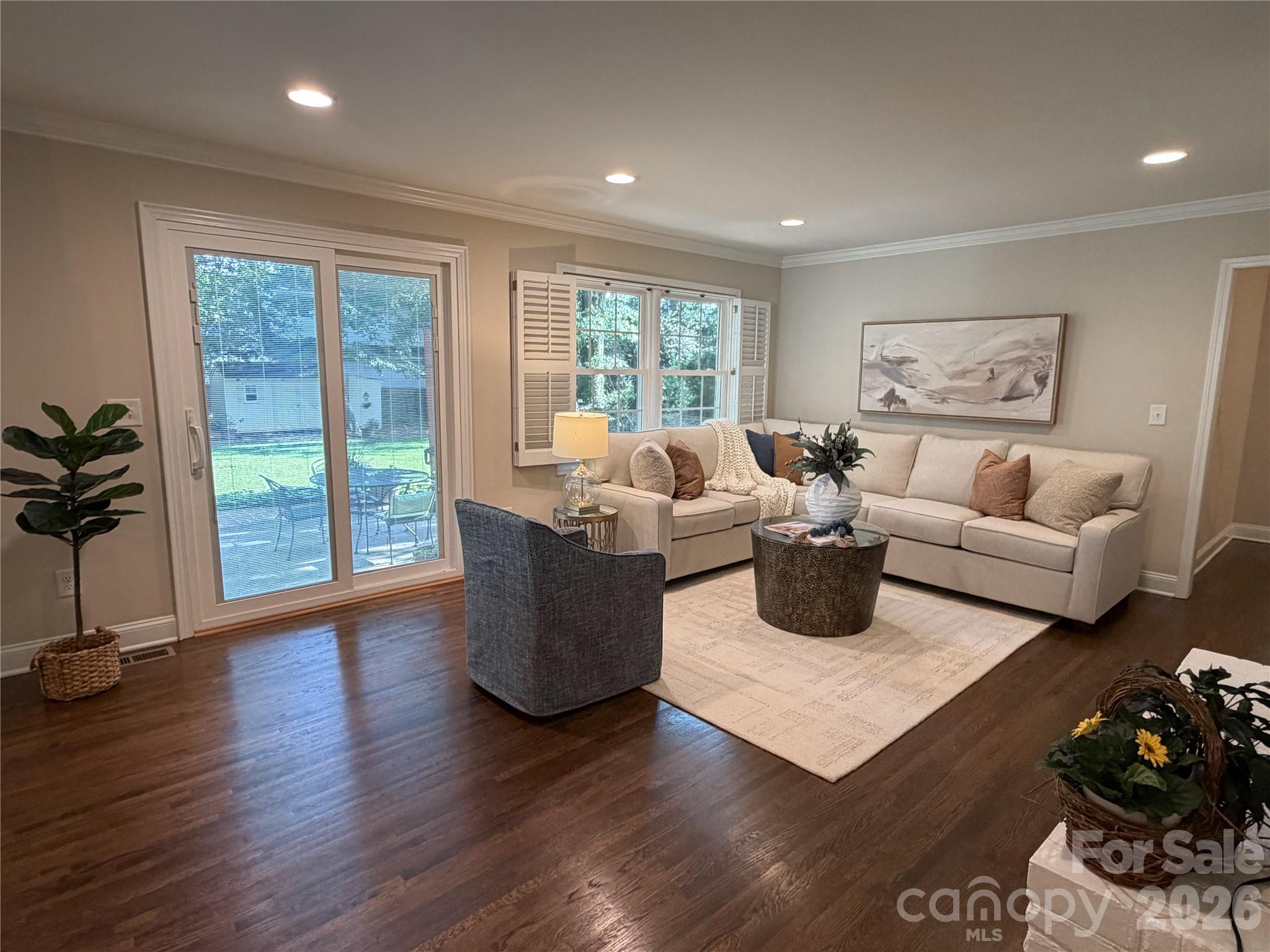 Beverly Woods East - Residential