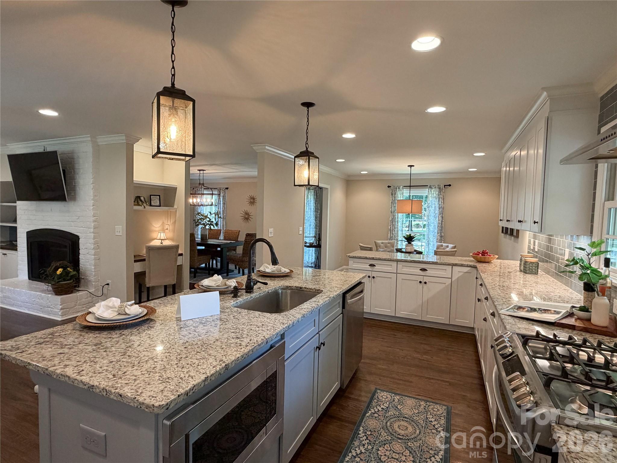 Beverly Woods East - Residential