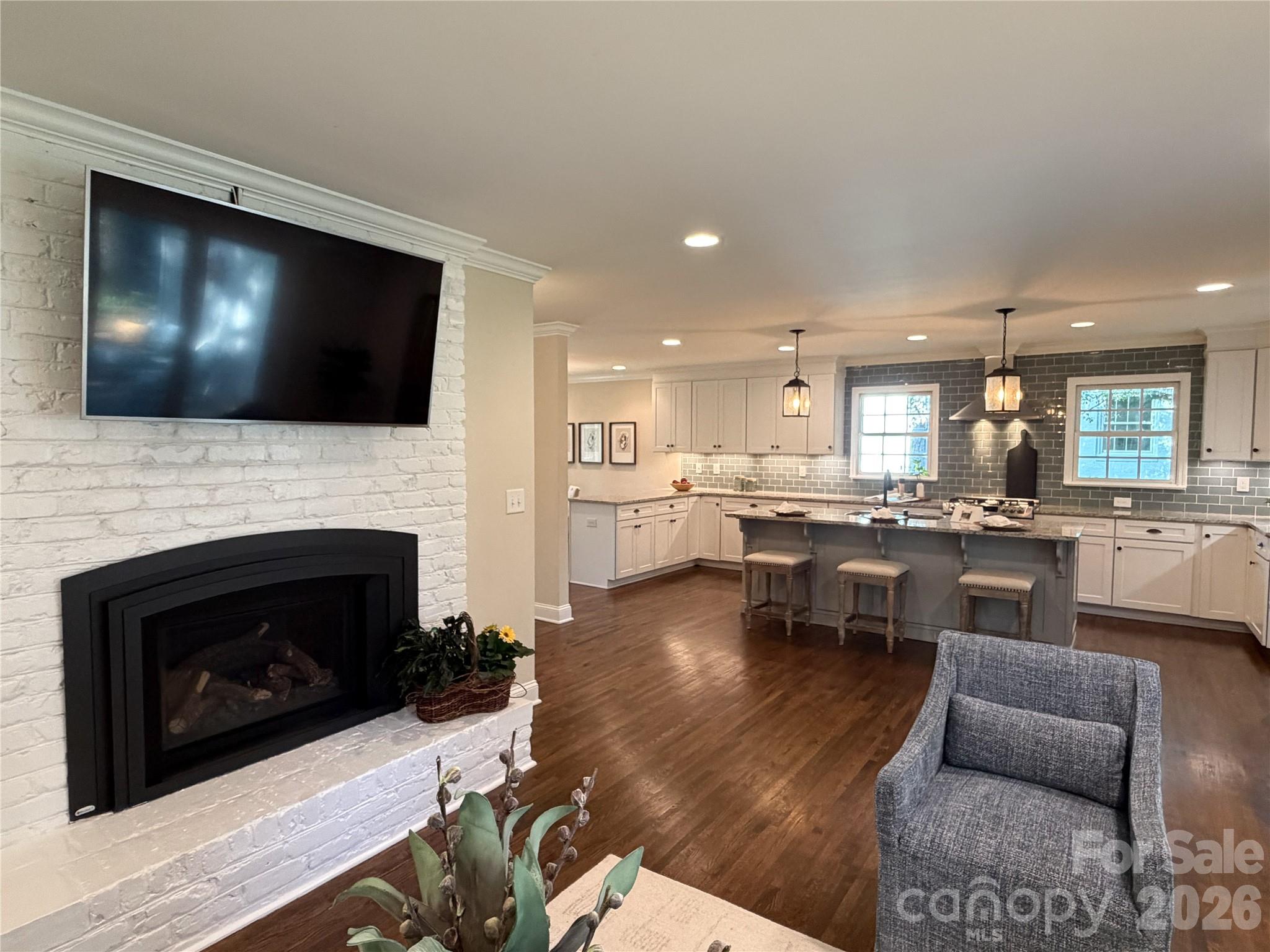 Beverly Woods East - Residential