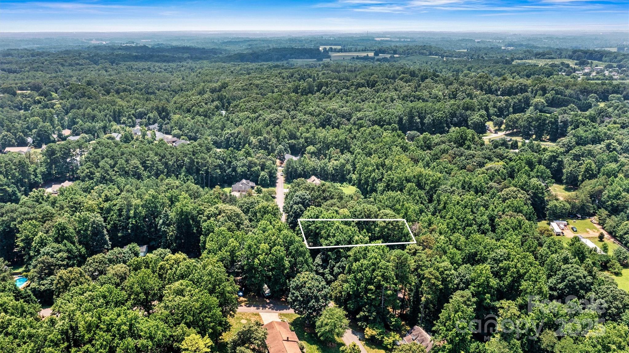 1400 Kensington Circle