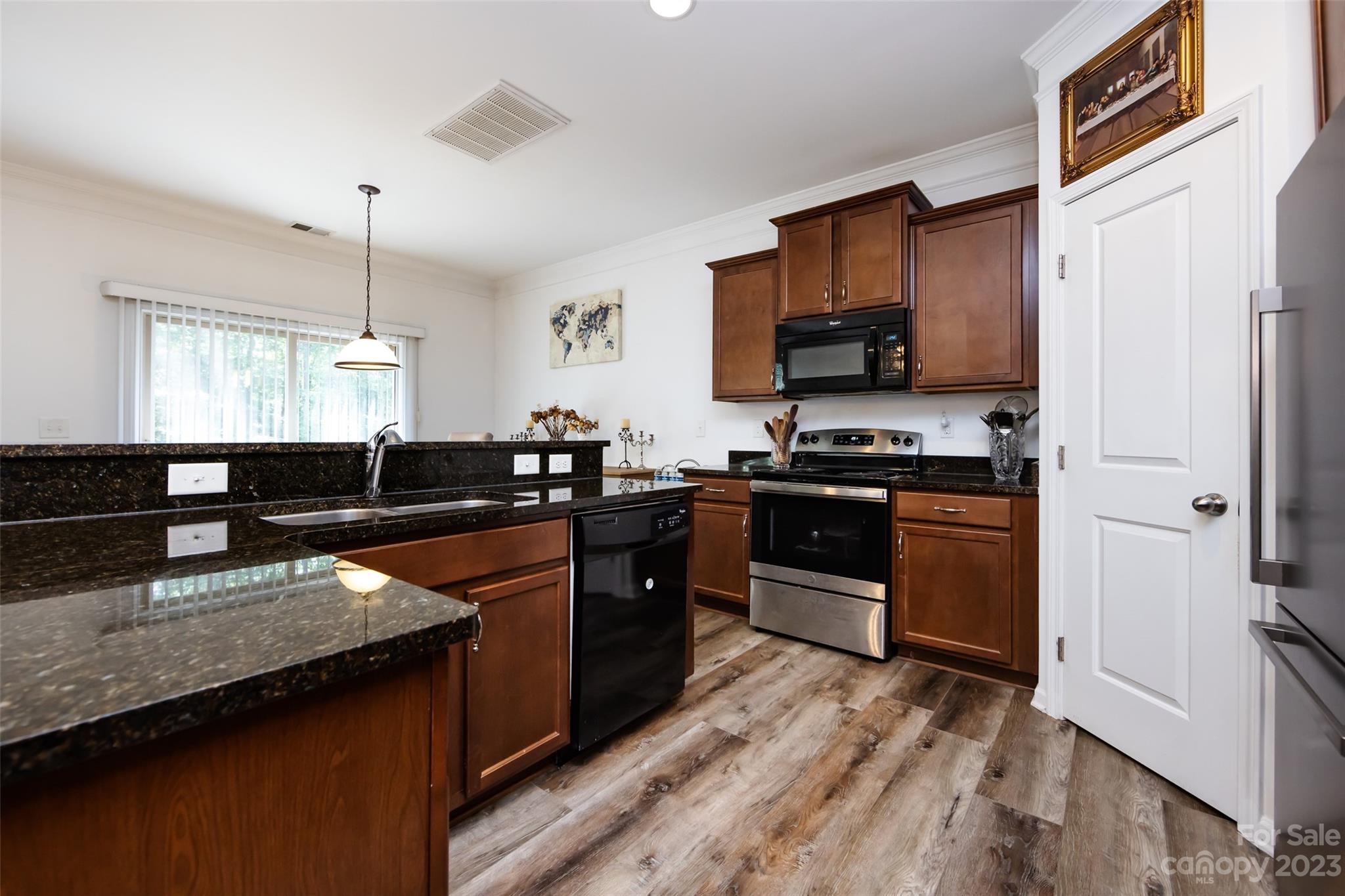 Hawk Ridge - Residential