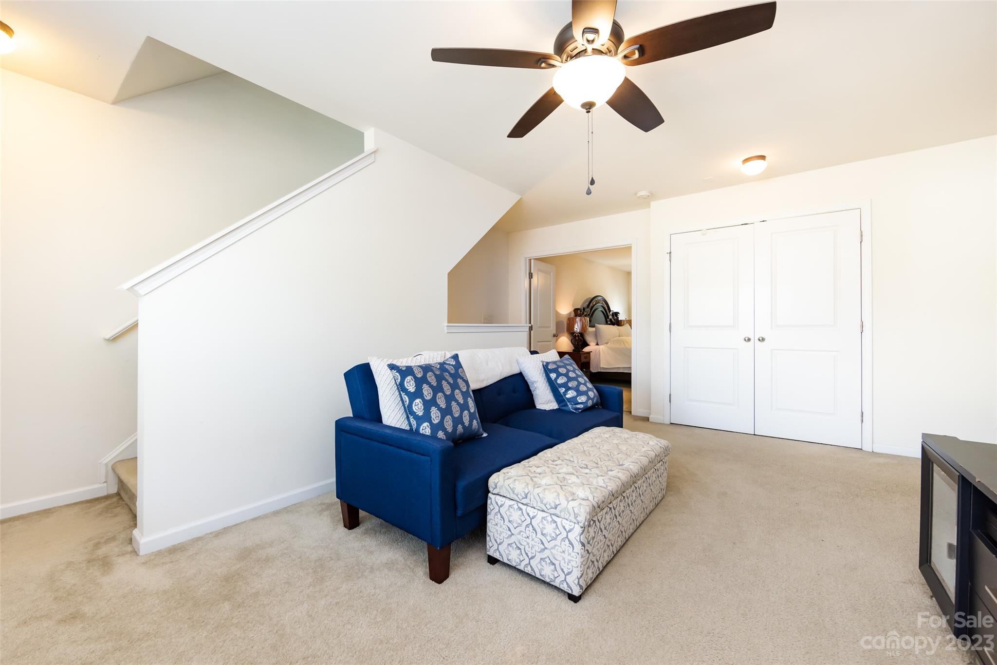 Hawk Ridge - Residential