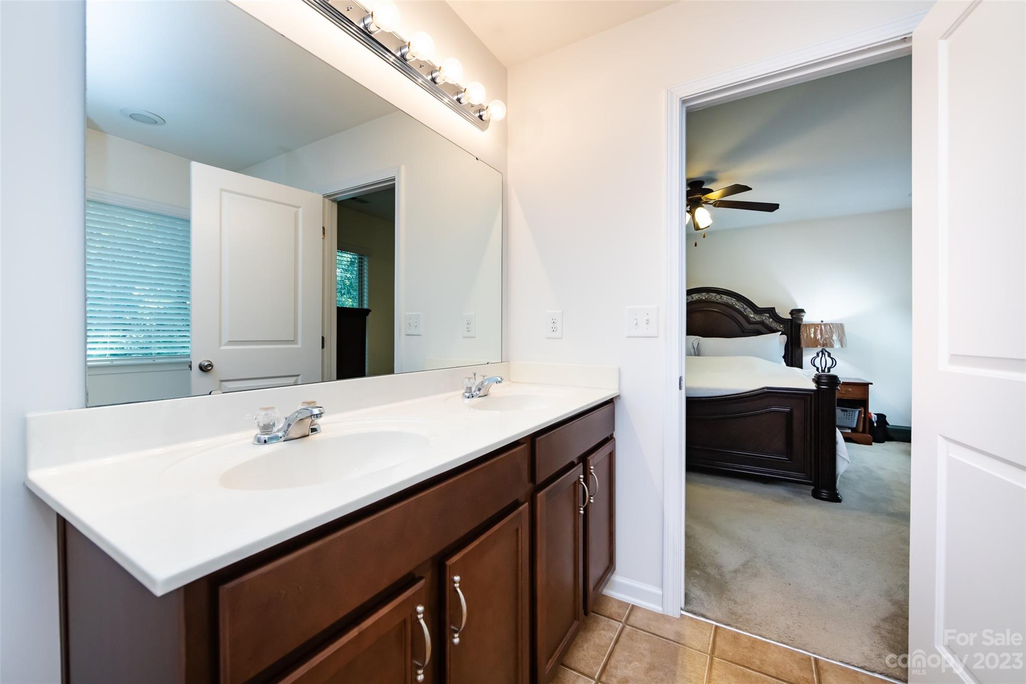 Hawk Ridge - Residential