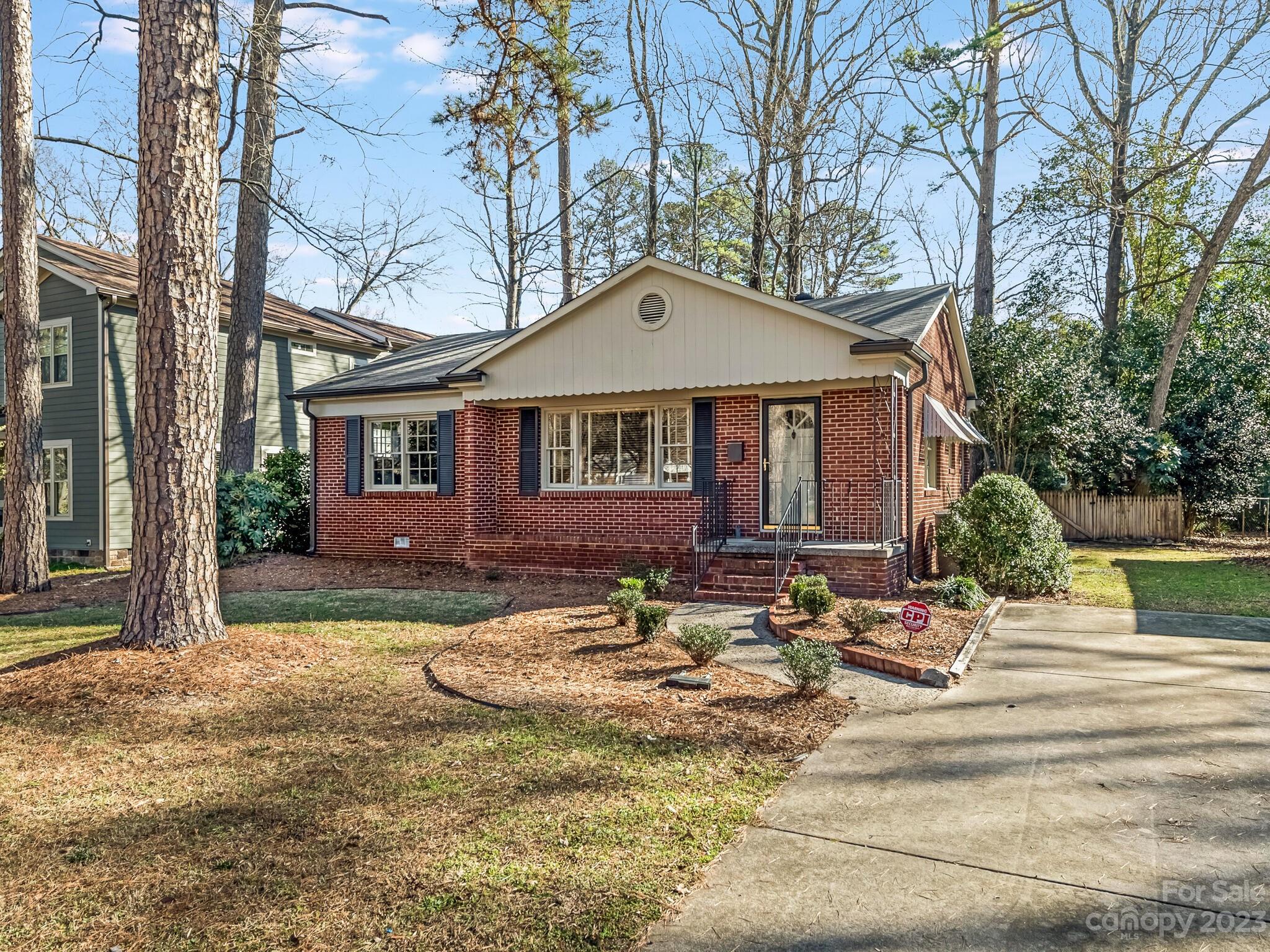 Merry Oaks - Residential