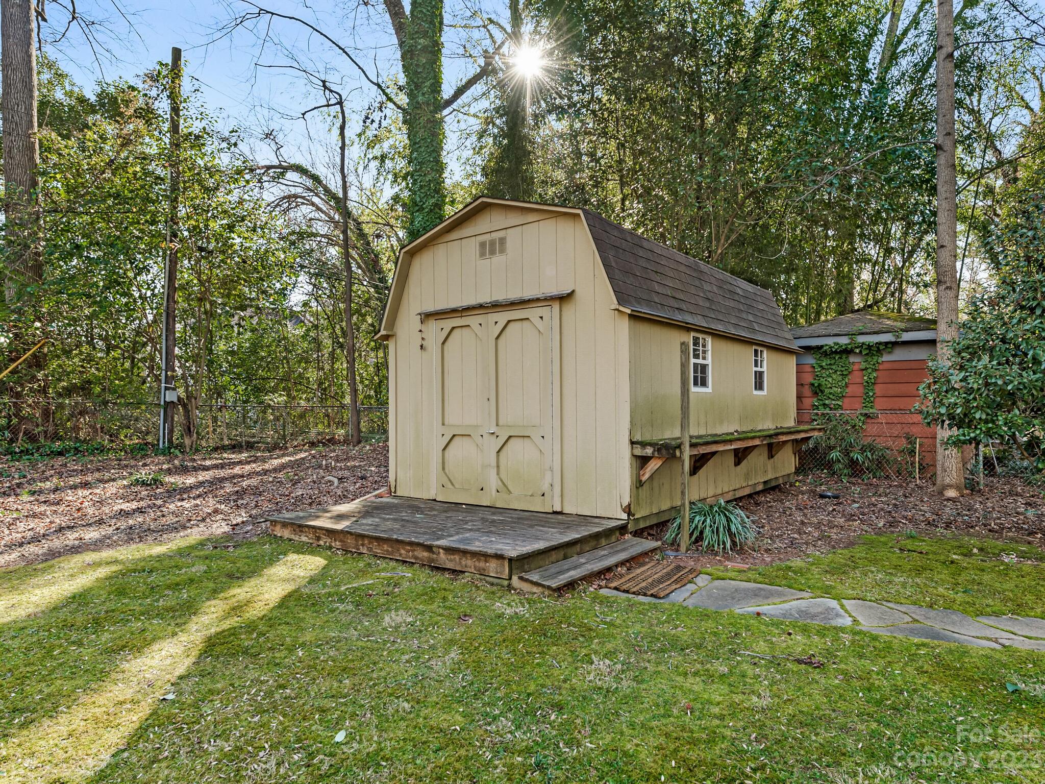 Merry Oaks - Residential