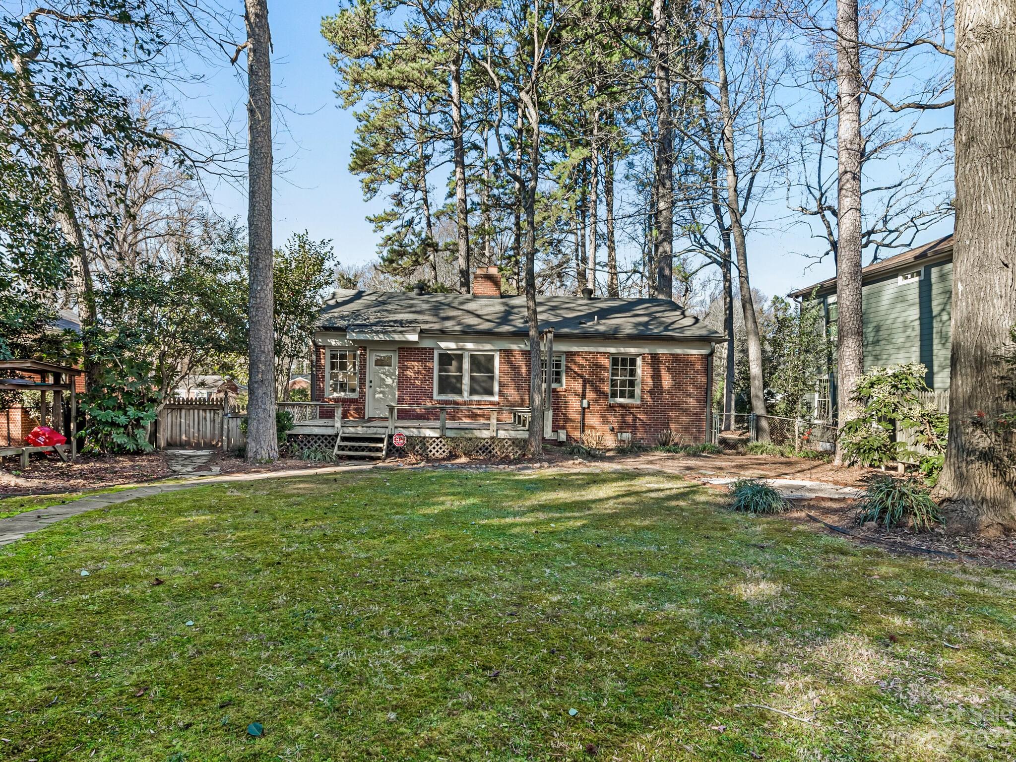 Merry Oaks - Residential