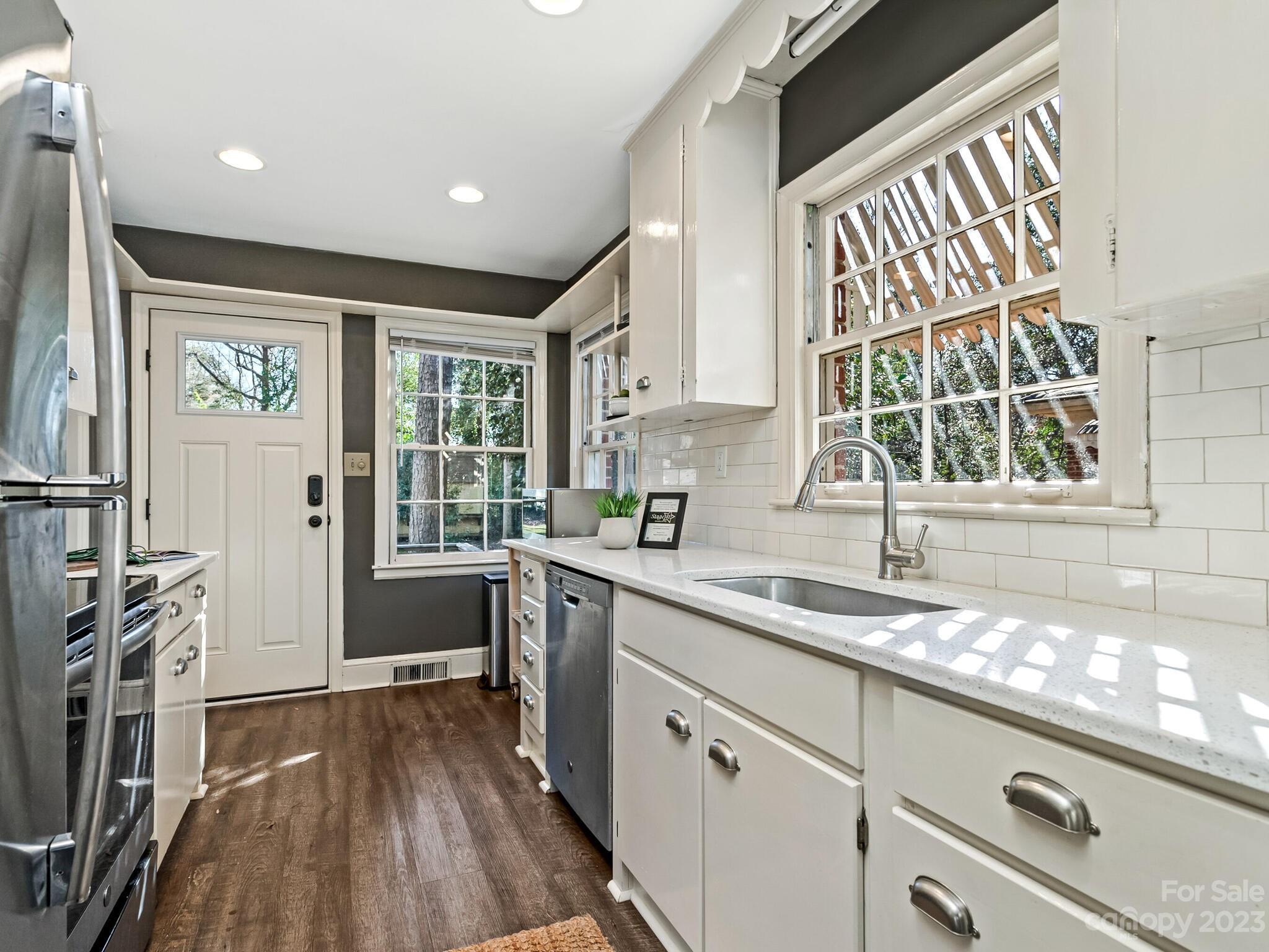 Merry Oaks - Residential