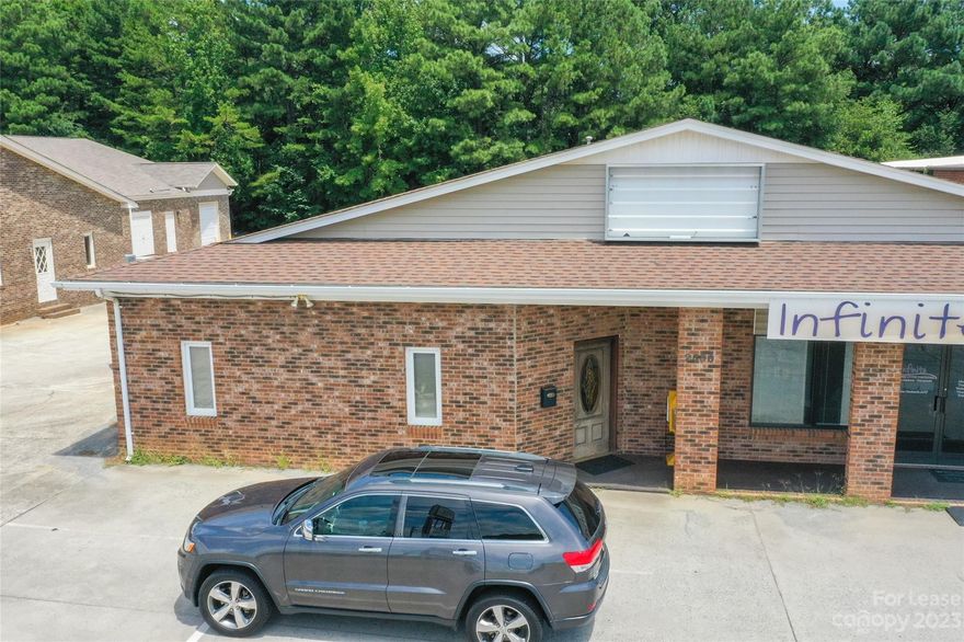 Located on Hwy 74 East Side ( 0.5 mile from Monroe DMV, Chick fil a, Lowes, Monroe Mall ) , the 3000 Sq ft Office Space is Available for Immediate Move in.  The building has 1 Entry Room 9 Individual Office Space rooms 1 Large Meeting Room Huge Common Area, Common Kitchen Area,  Good Road visibility . Property can be greatly used for virtual office spaces . very good for Insurance Companies, Real Estate Offices, Independent Doctors , Home Decors etc Flexible Terms and Extra storage shed also available.