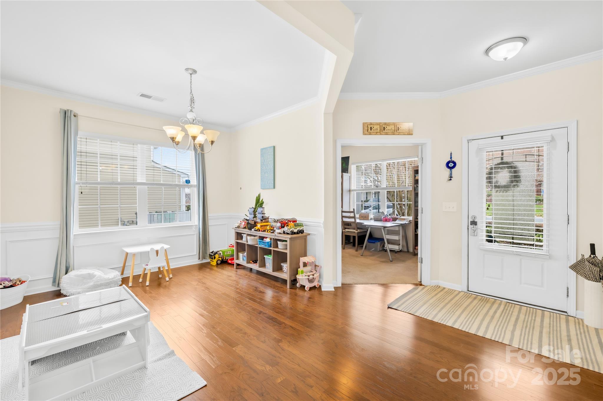 6126 Castlecove Road