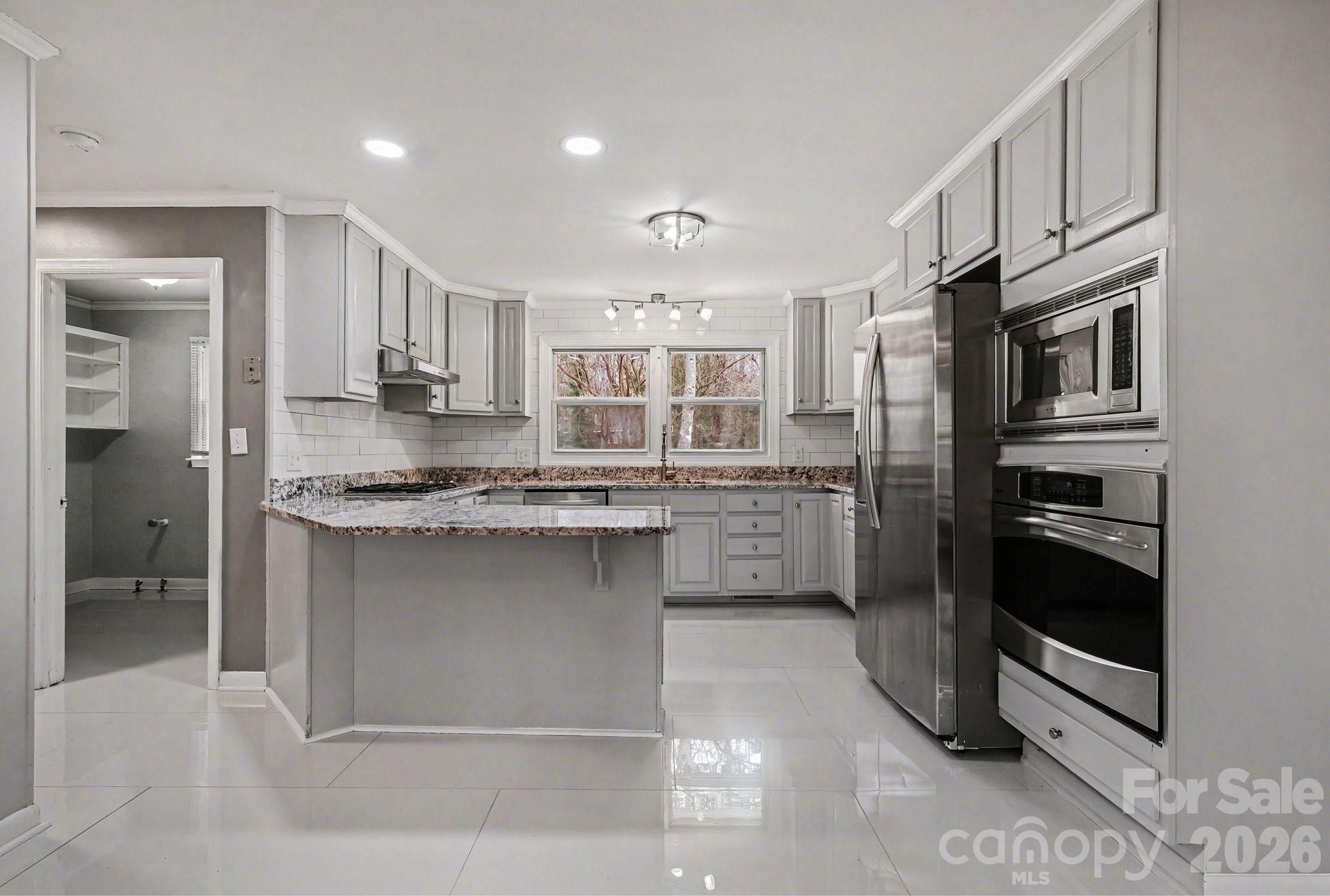 8101 Kerrybrook Circle