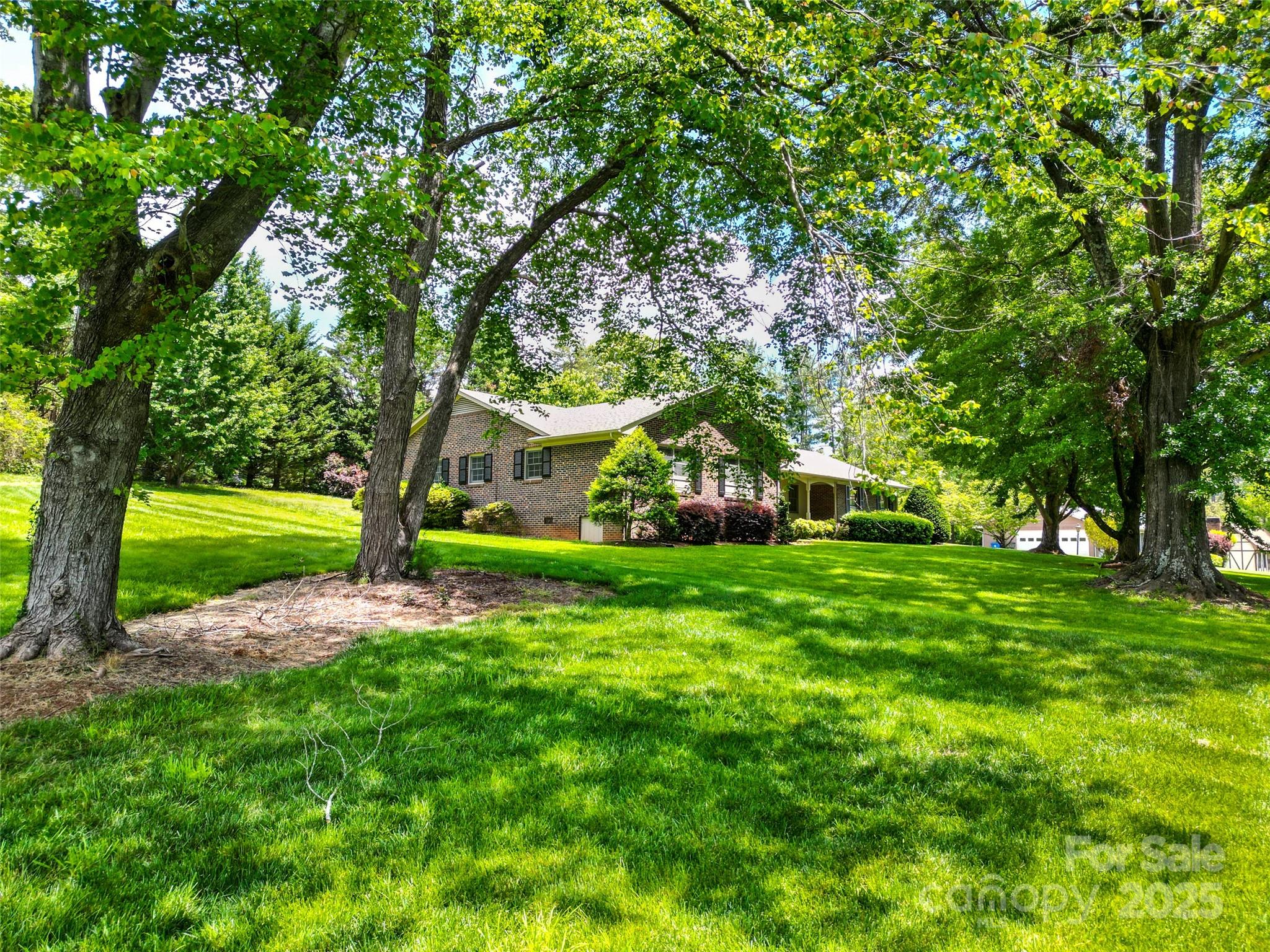 168 Honeysuckle Drive