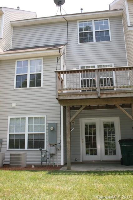 Old Stone Crossing - Residential