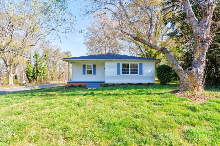 Charming 3-Bedroom, 1-Bath Home with modern updates situated on a corner lot. This beautifully updated home features a brand new roof, windows, cabinets, and appliances, offering modern comfort with classic charm. Located in a prime location, you'll enjoy easy access to Uptown Shelby's parks, restaurants, and shops, making it the perfect spot for convenience and relaxation.