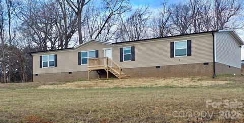 44 Howard Norton Drive Hiddenite NC 28636