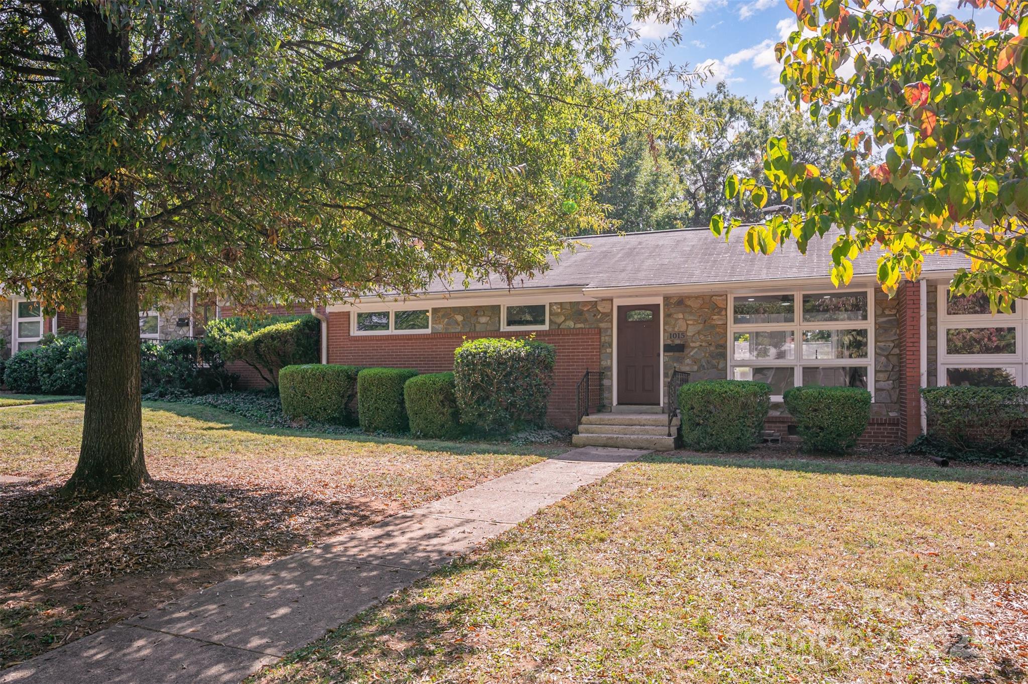 1015 Andover Road