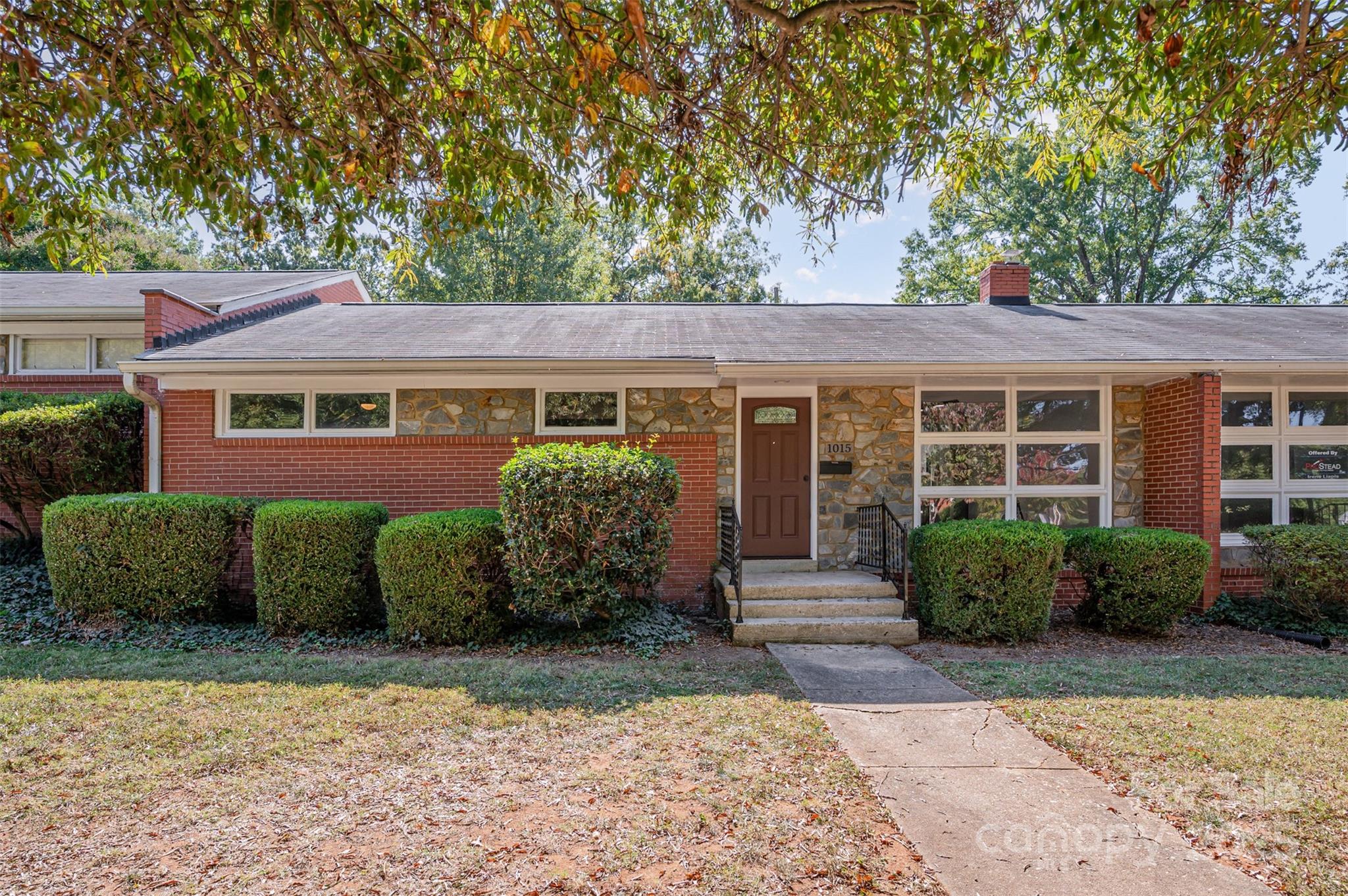 1015 Andover Road