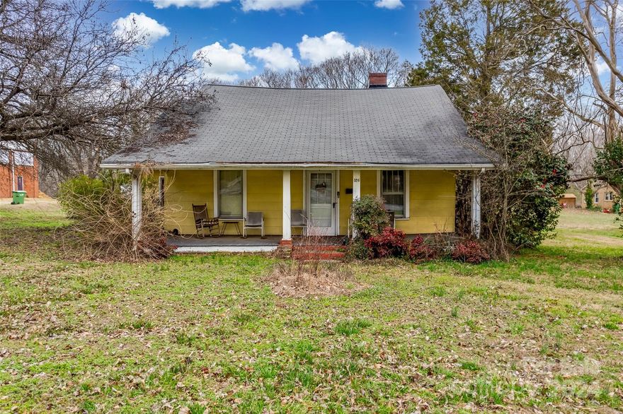 PLEASE WATCH STEP, SOFT FLOOR THROUGHOUT HOUSE. Especially in front of living room bedroom.