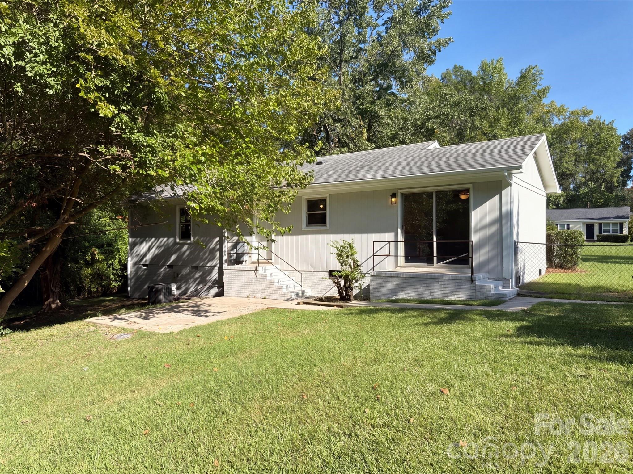 6531 Rosecran Drive