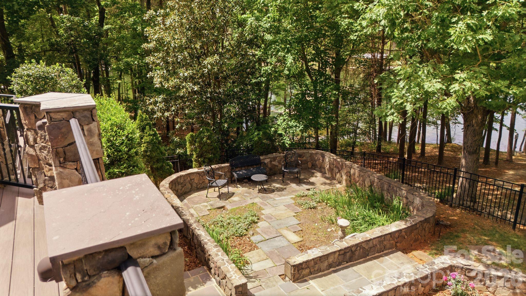 Uwharrie Point - Residential