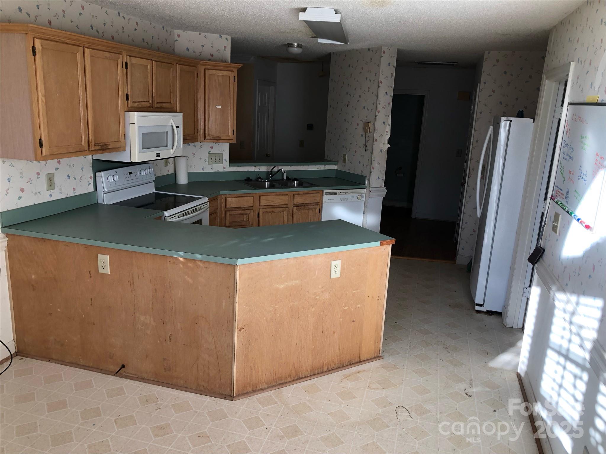 20807 Willow Pond Road