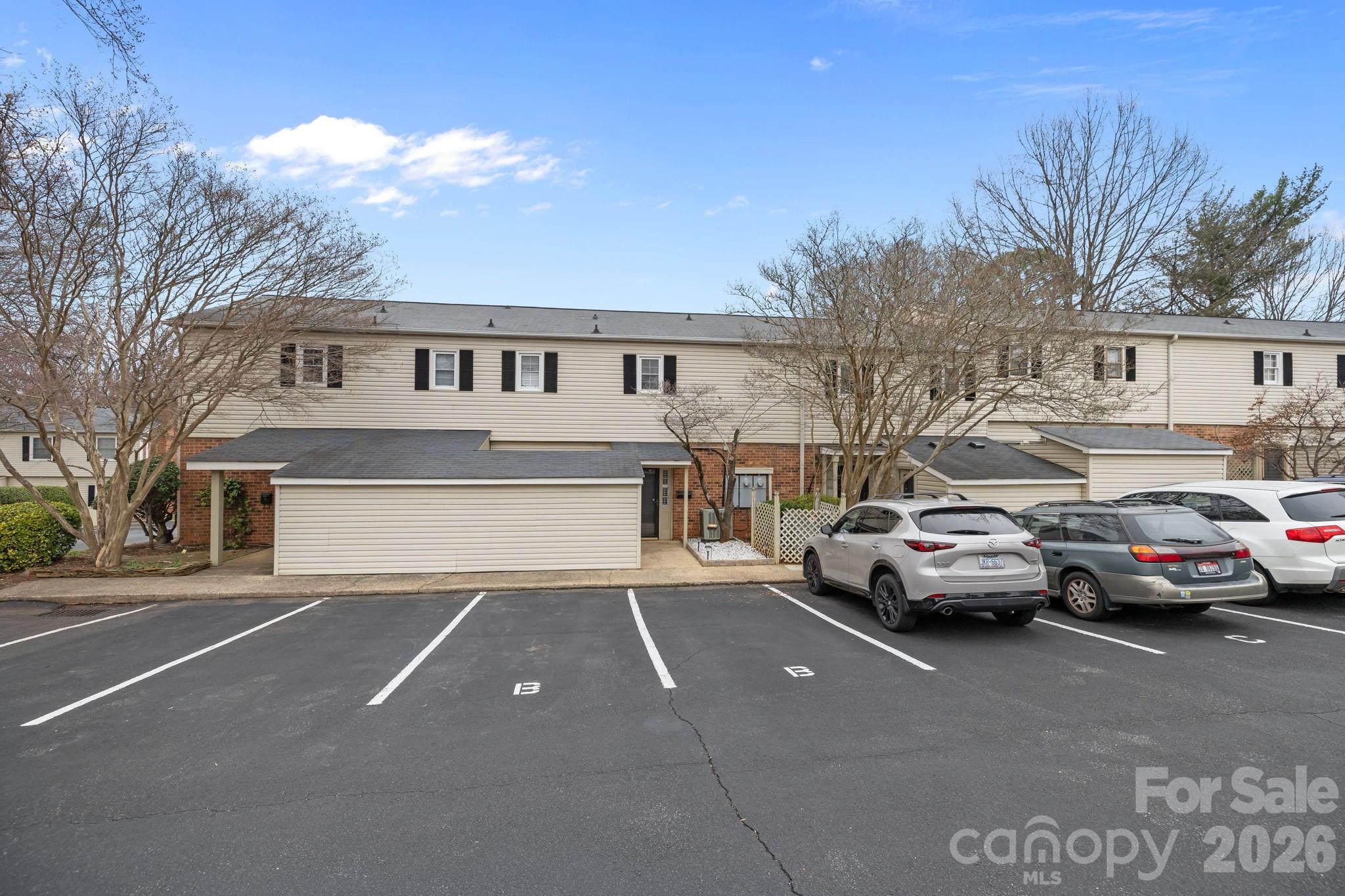 5943 Quail Hollow Road B