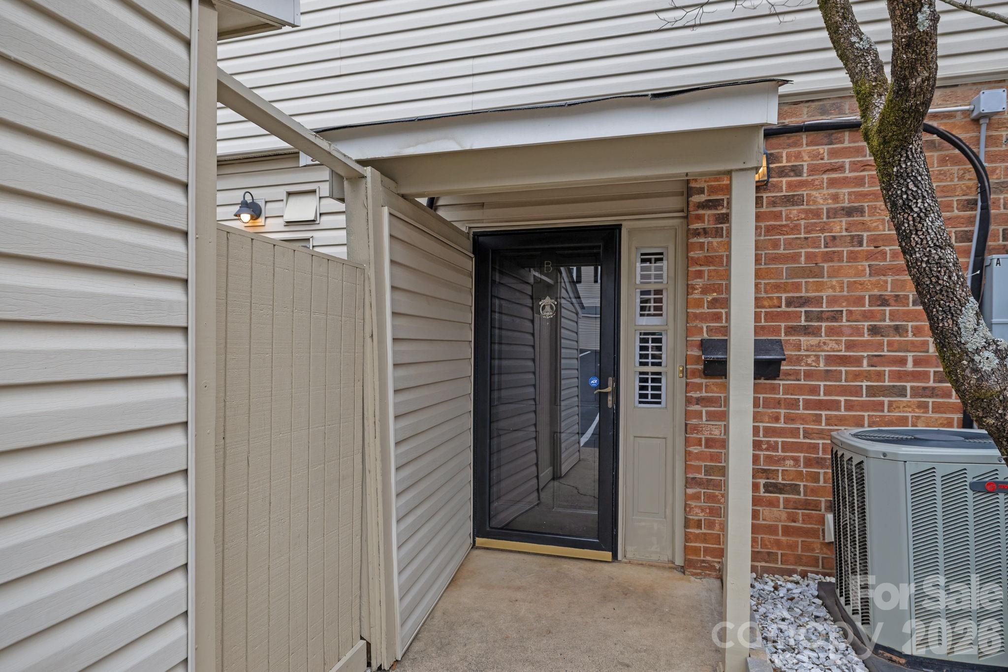 5943 Quail Hollow Road B