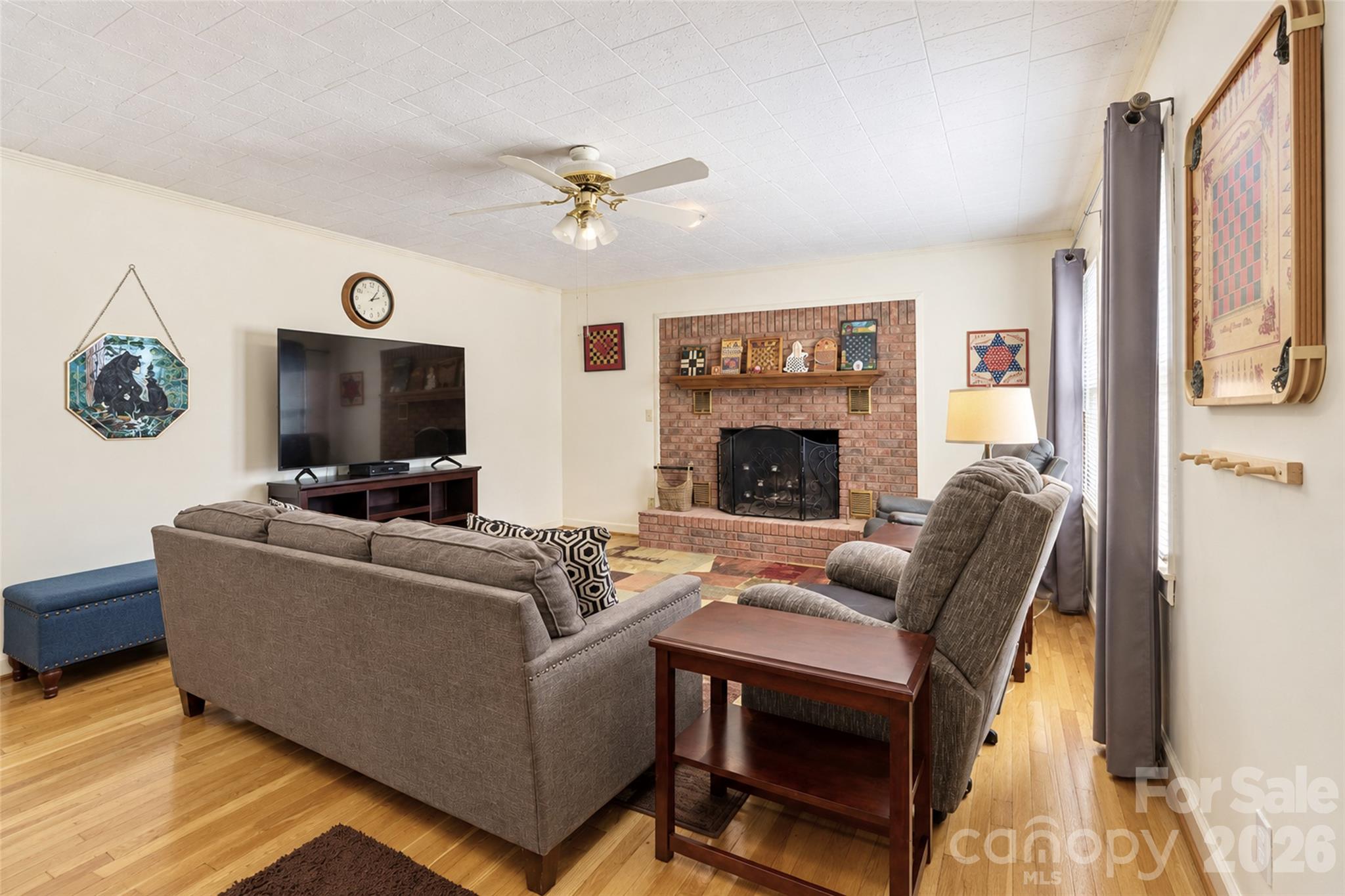 1039 Enola Road