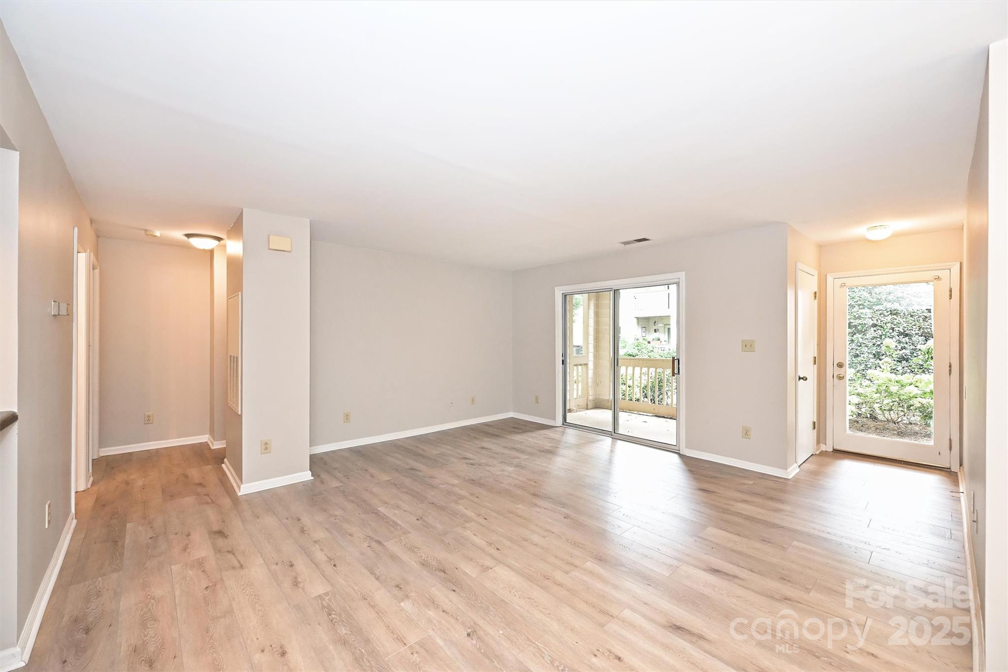1031 Churchill Downs Court H