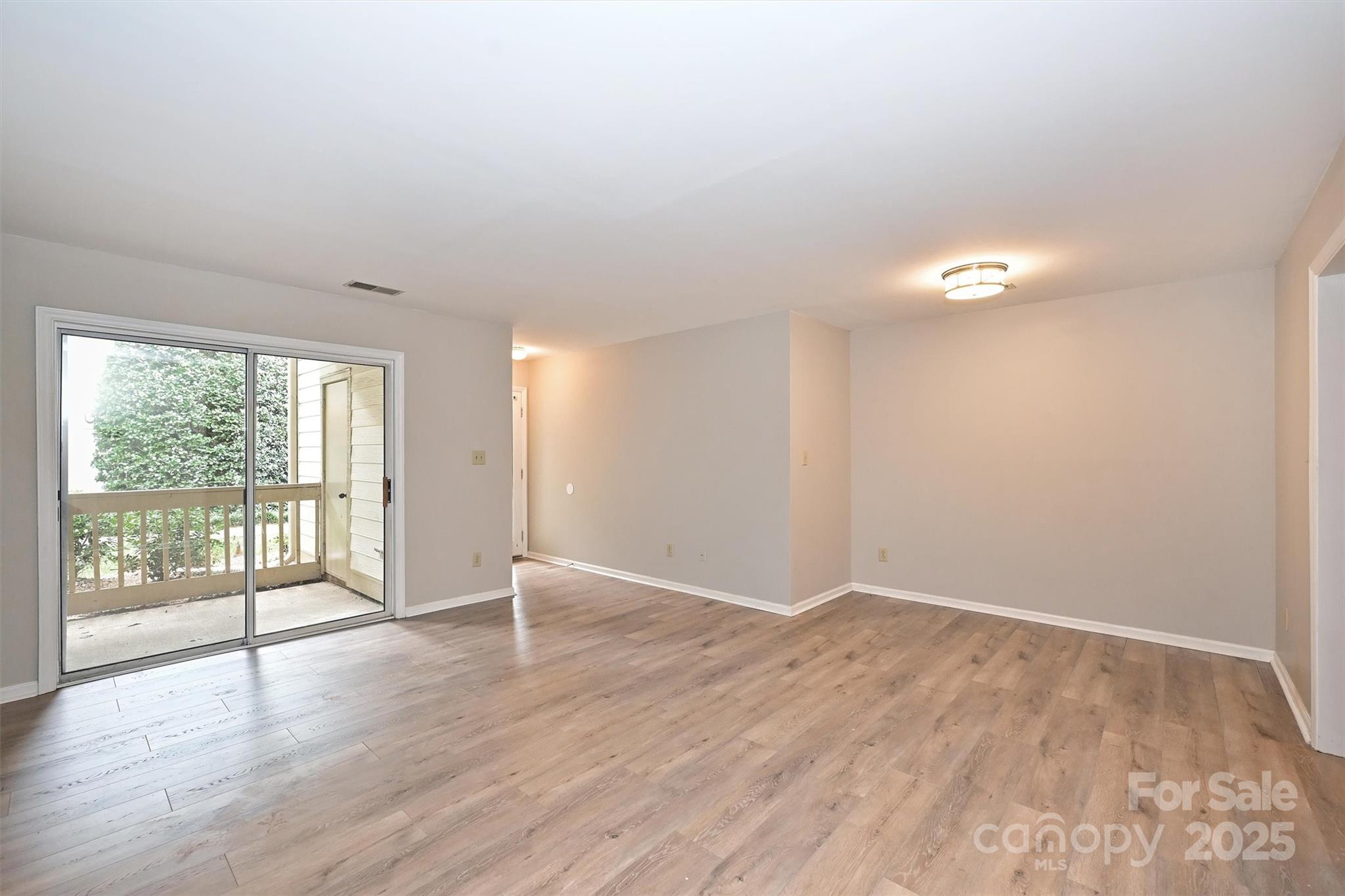 1031 Churchill Downs Court H