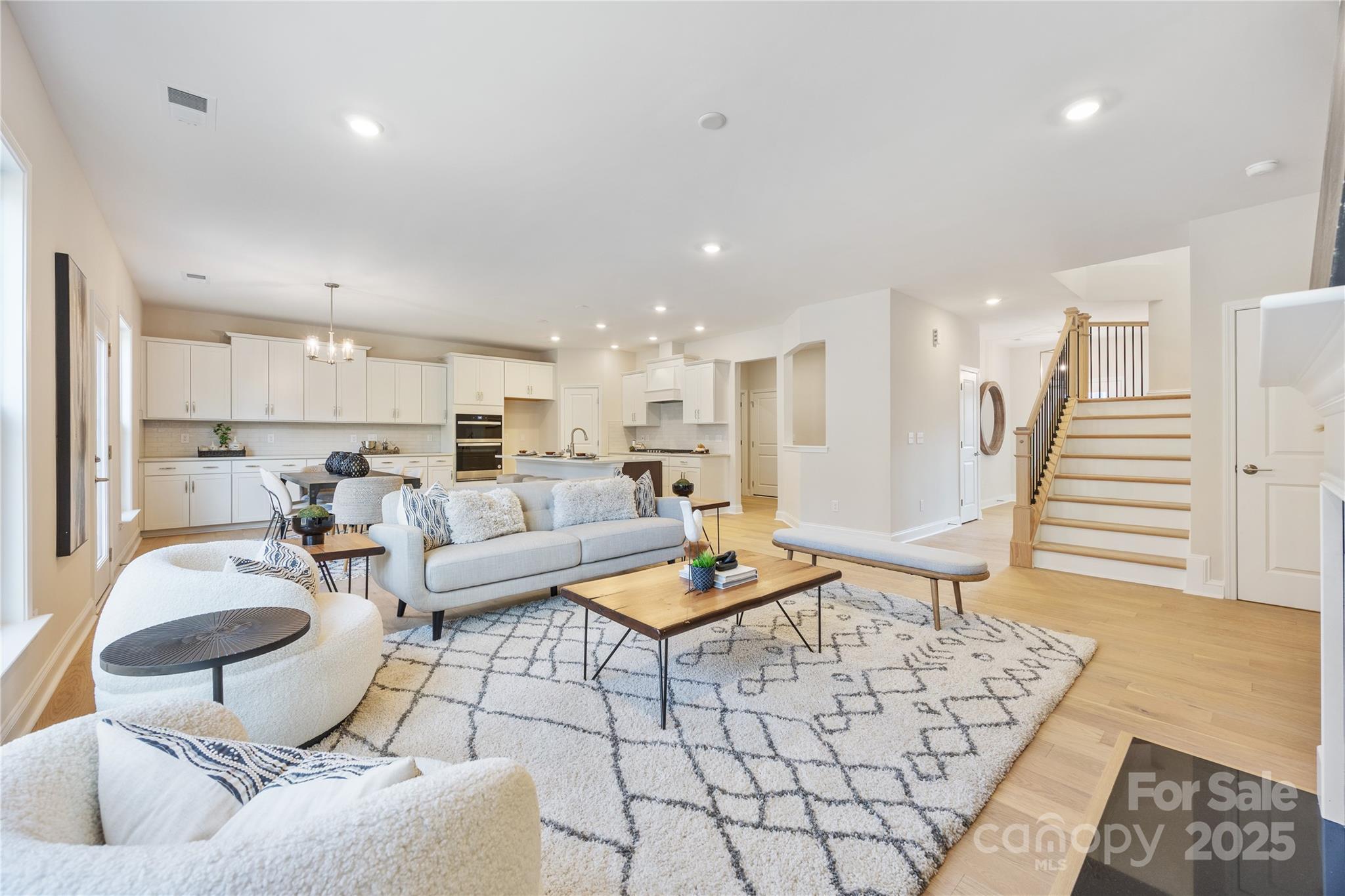 Patterson Pond - Residential