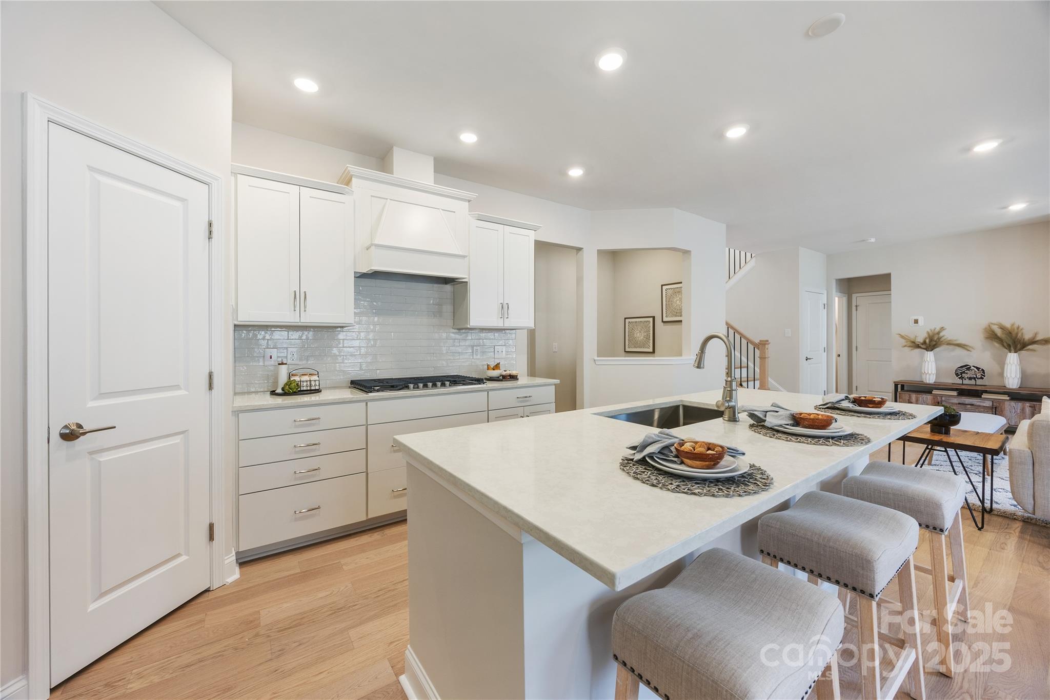 Patterson Pond - Residential