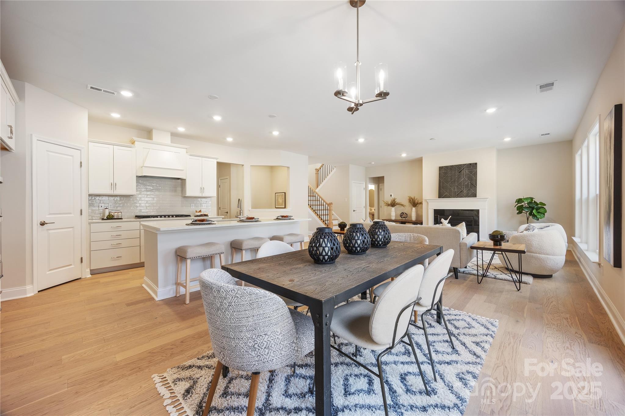 Patterson Pond - Residential