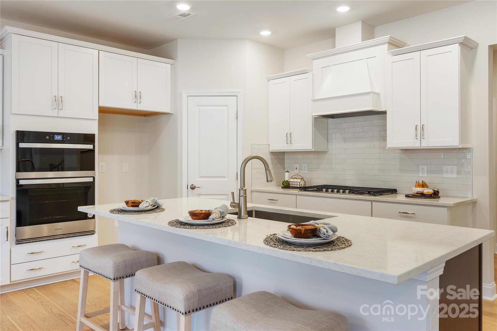 Patterson Pond - Residential