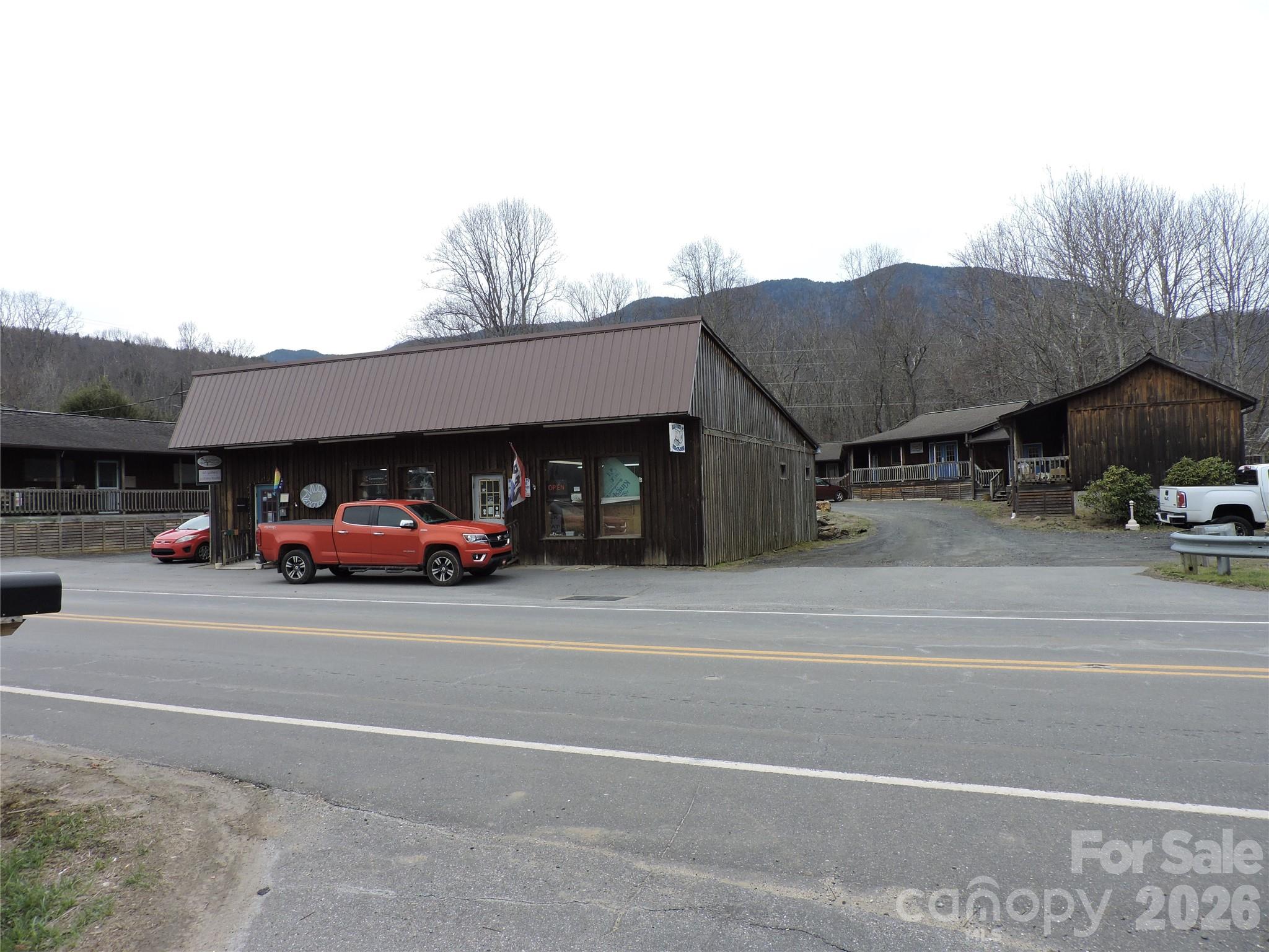 4188 State Hwy 80 S Highway S