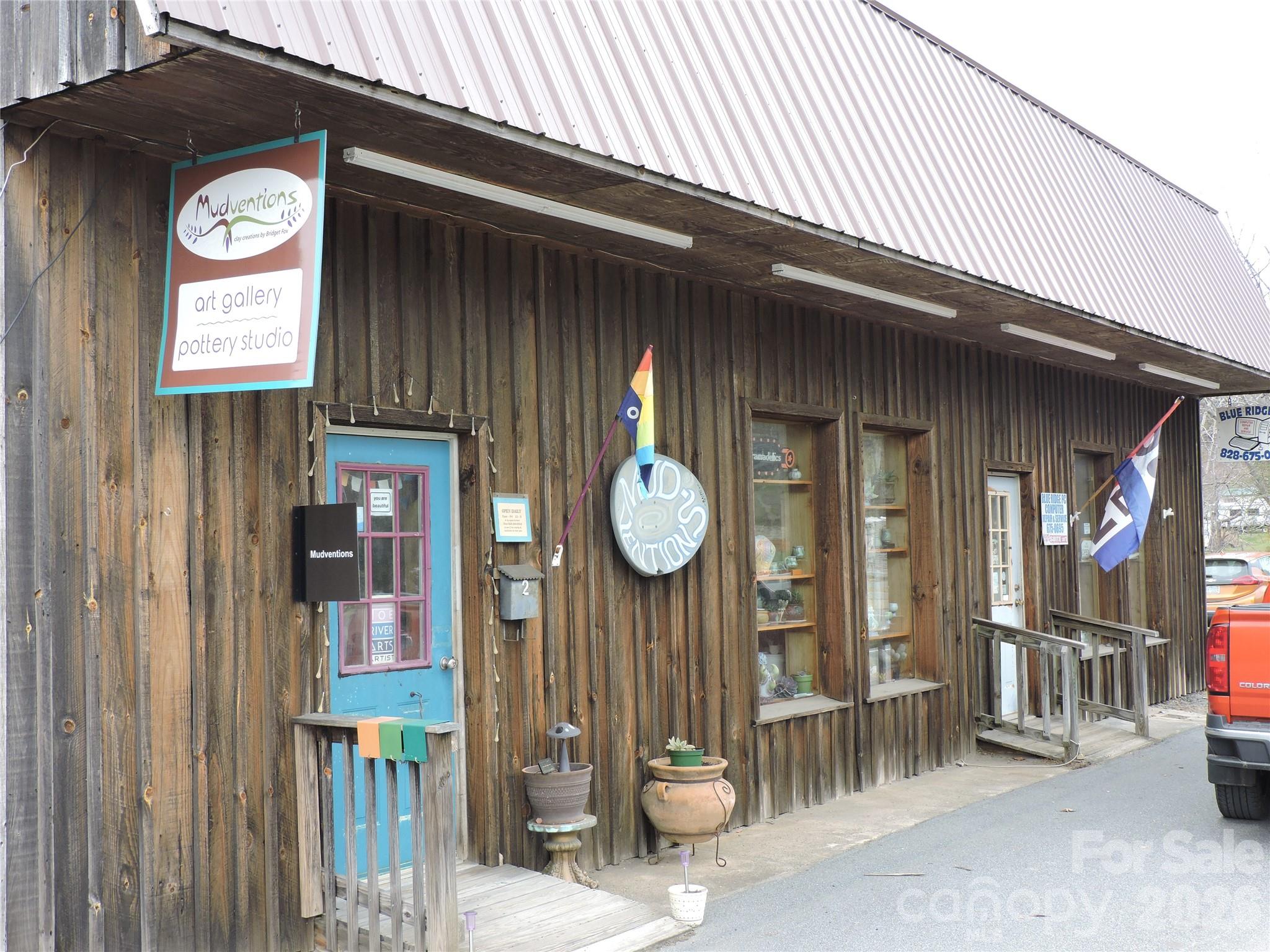 4188 State Hwy 80 S Highway S