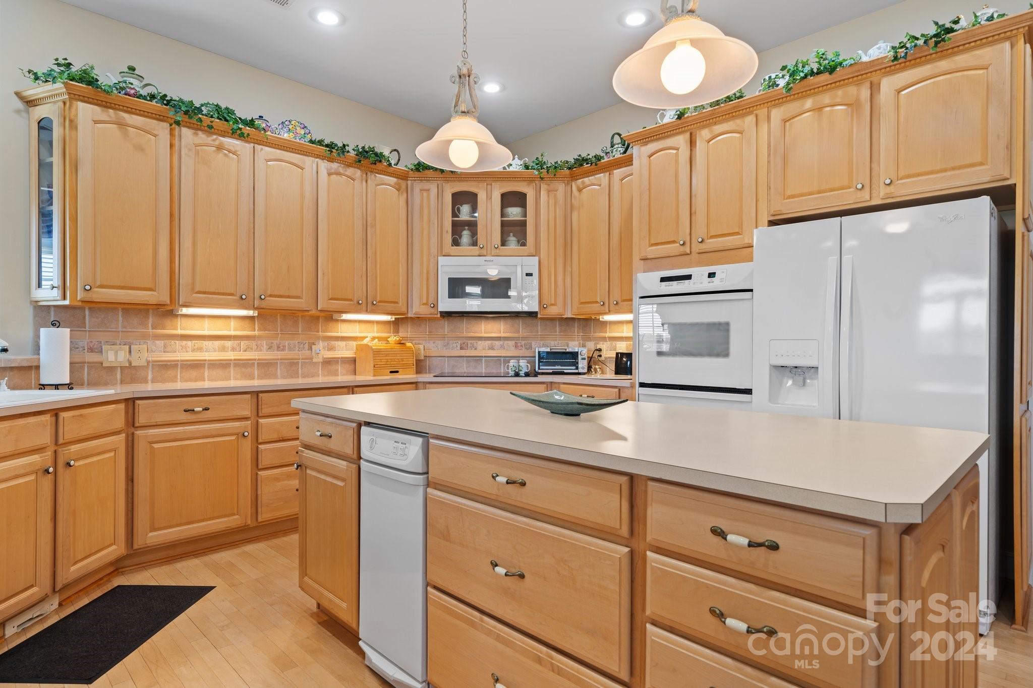 Rainbow Hills - Residential