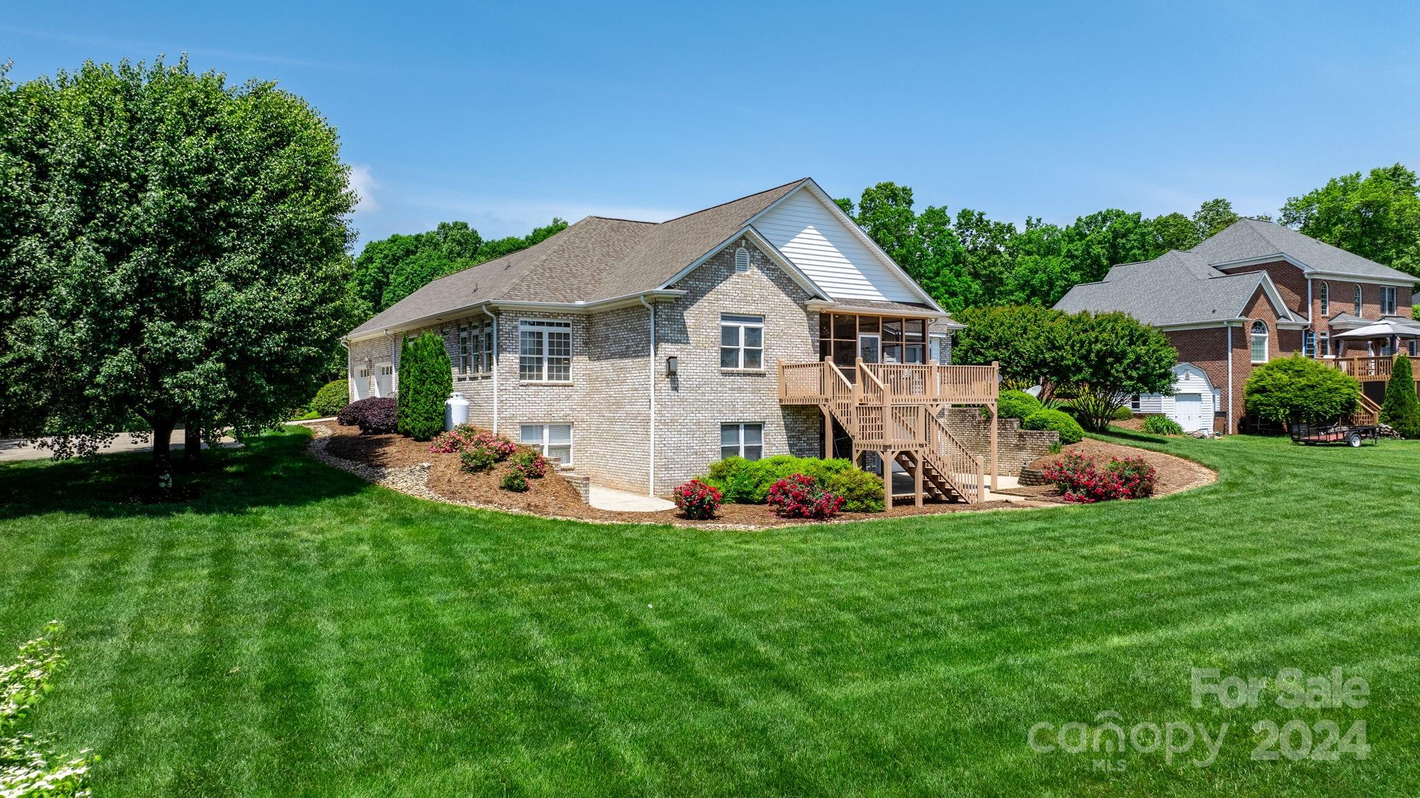 Rainbow Hills - Residential