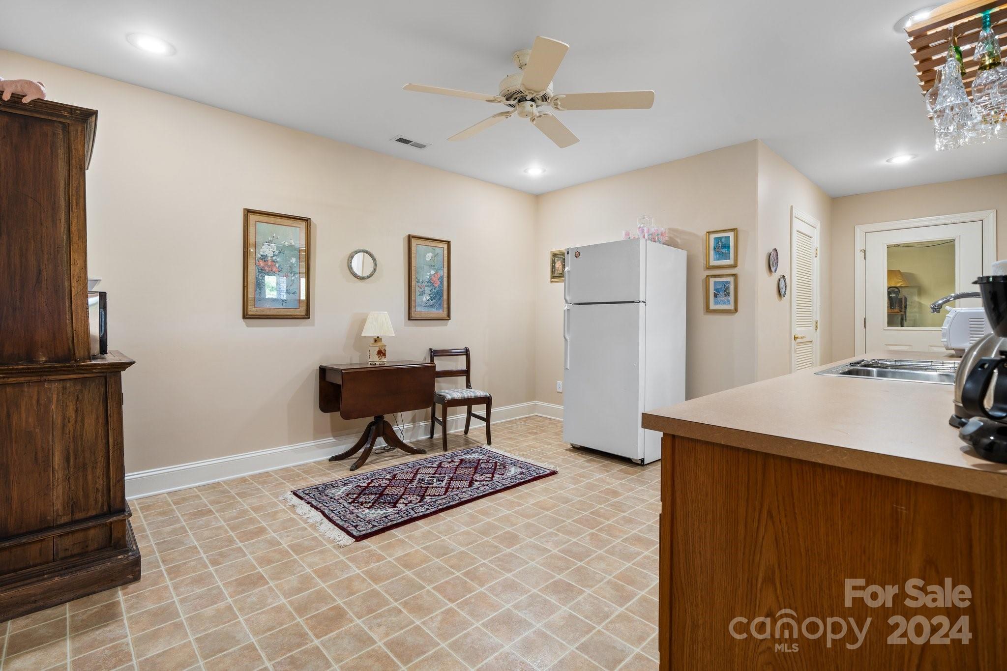 Rainbow Hills - Residential