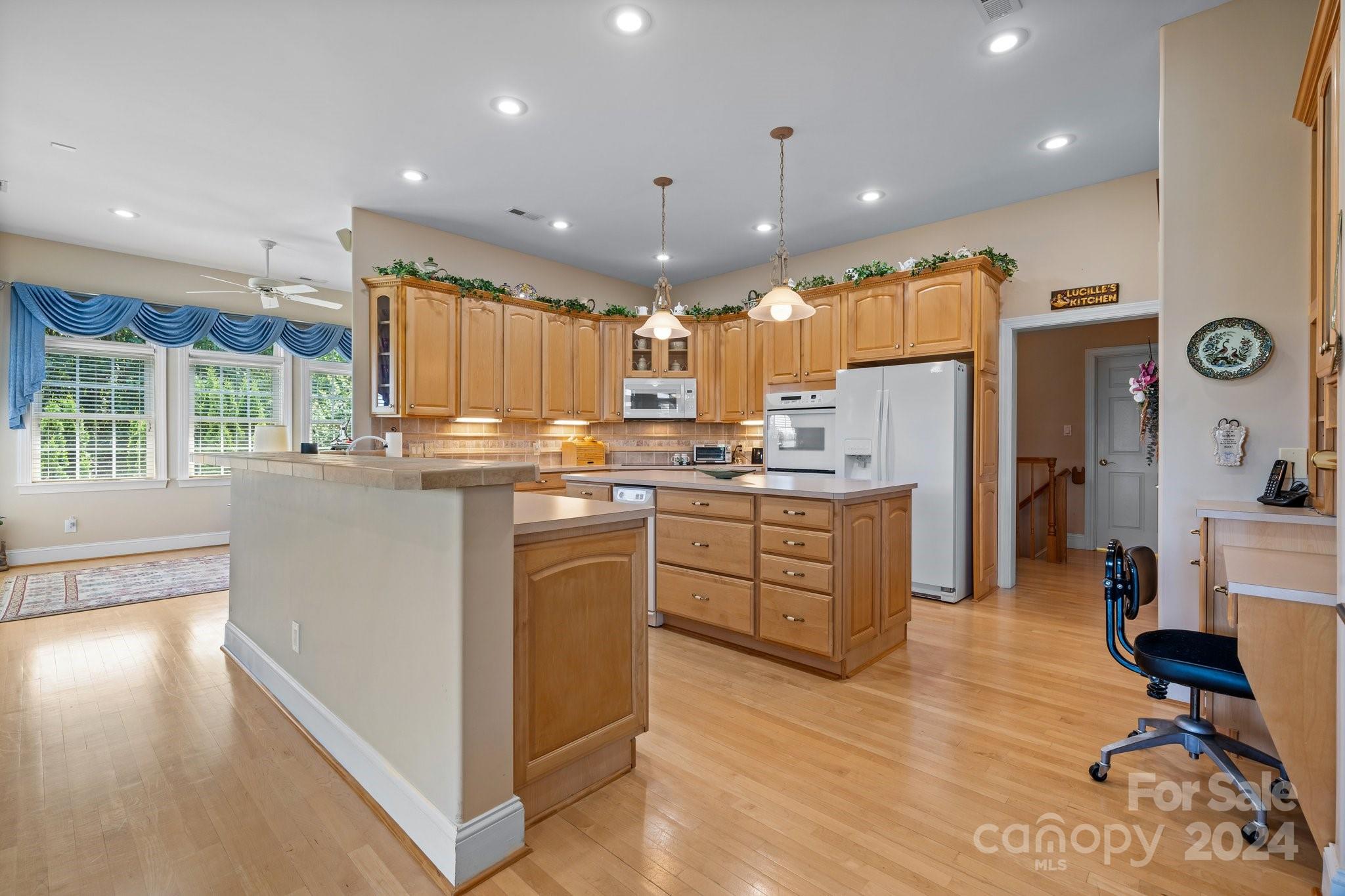 Rainbow Hills - Residential