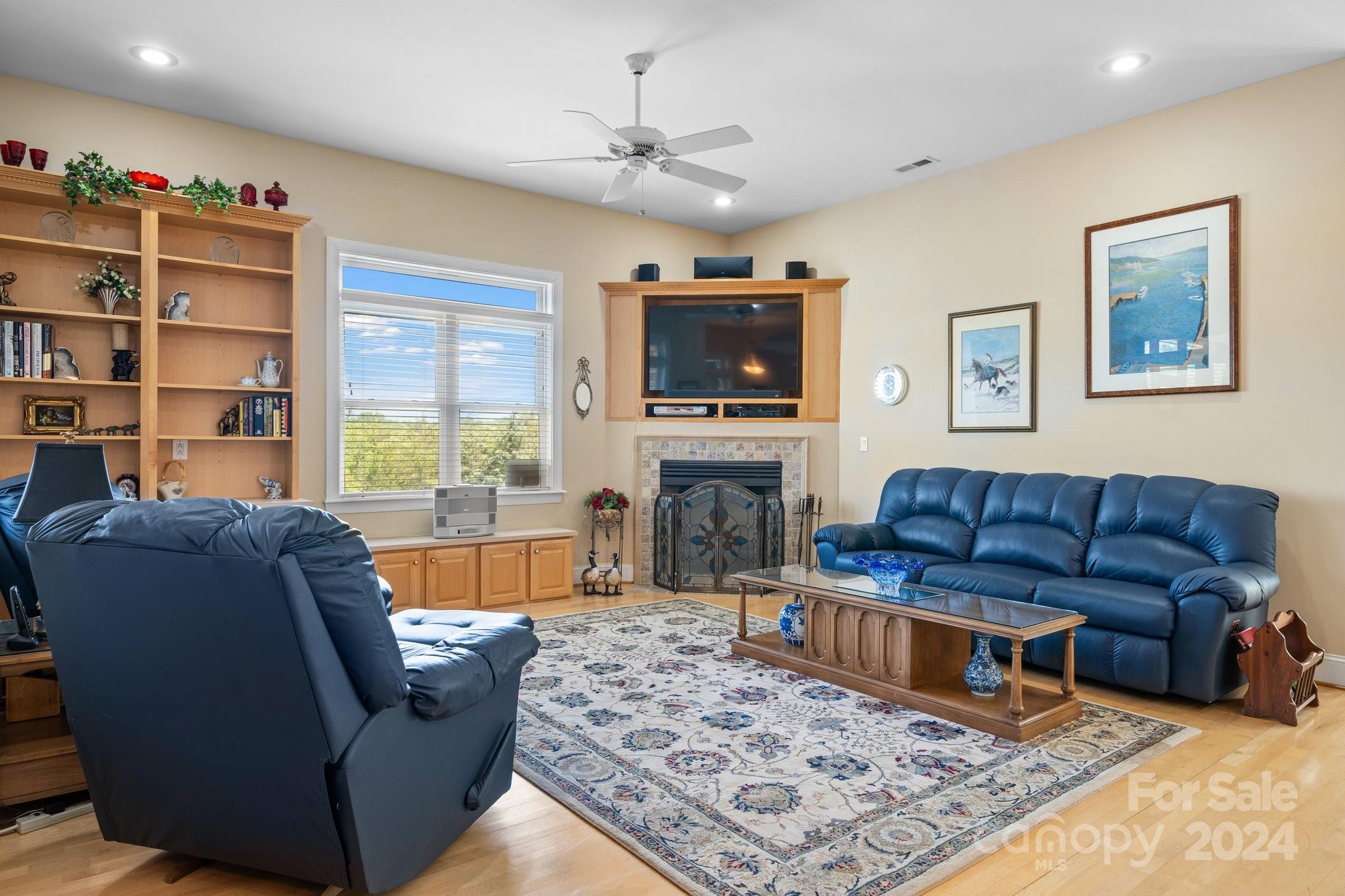 Rainbow Hills - Residential