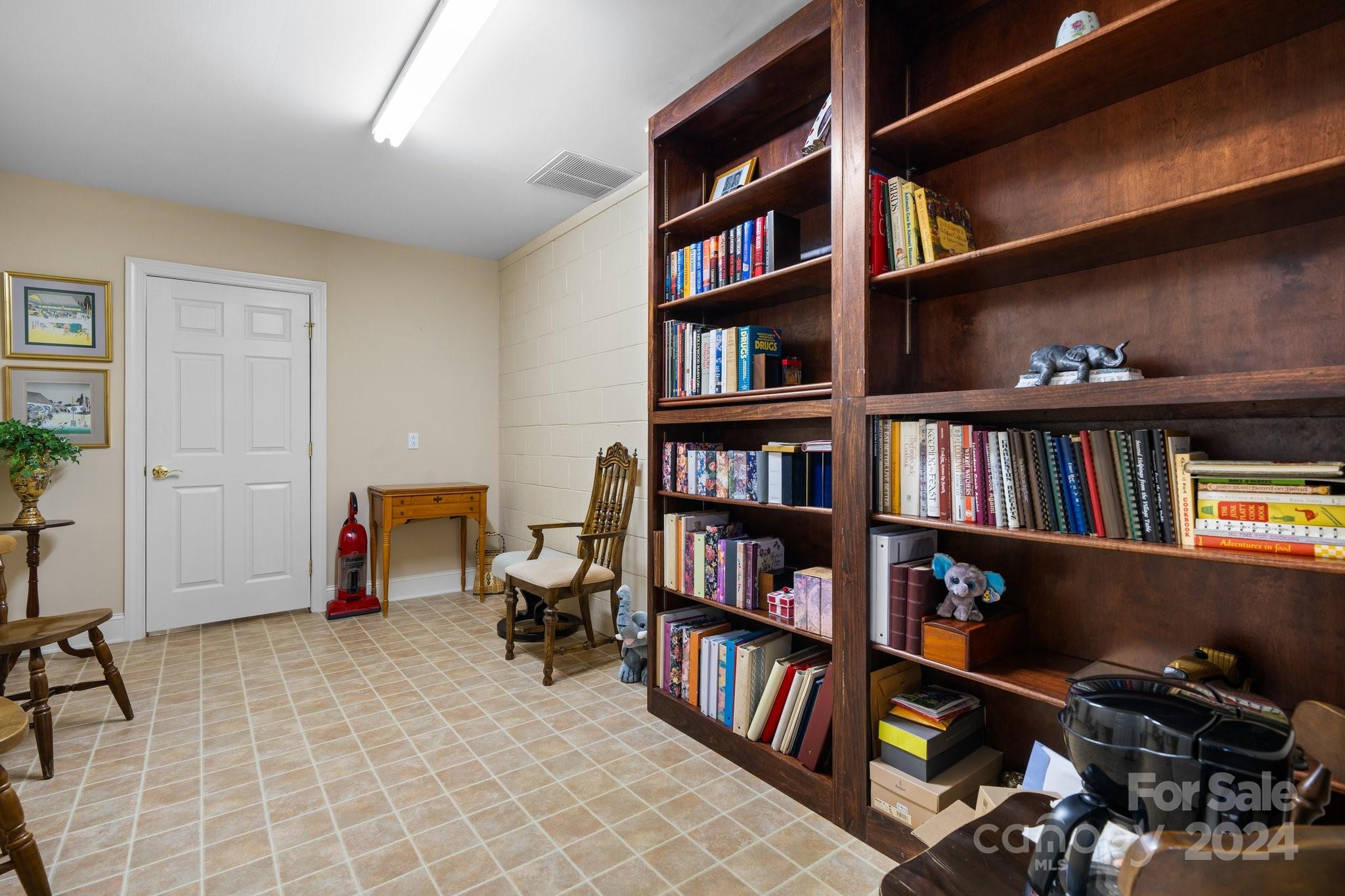 Rainbow Hills - Residential