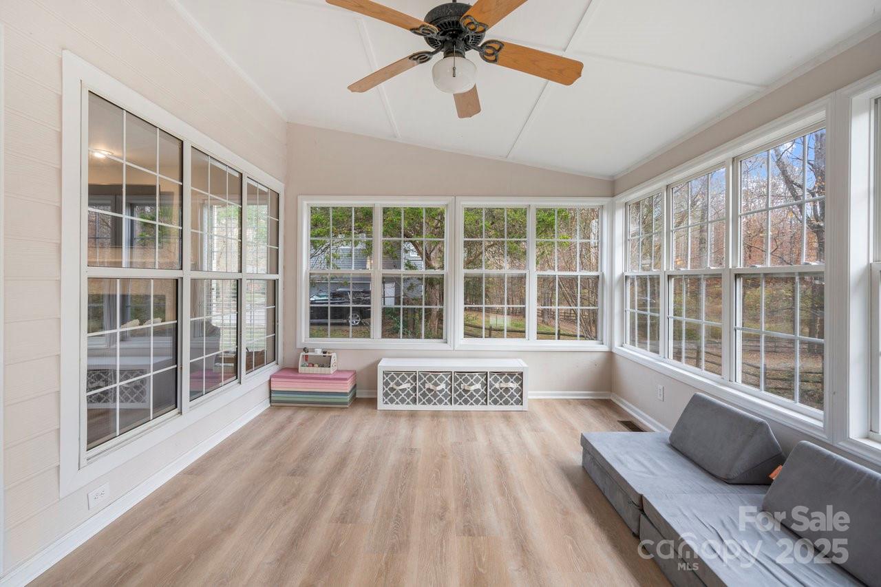 Oxford Glen - Residential