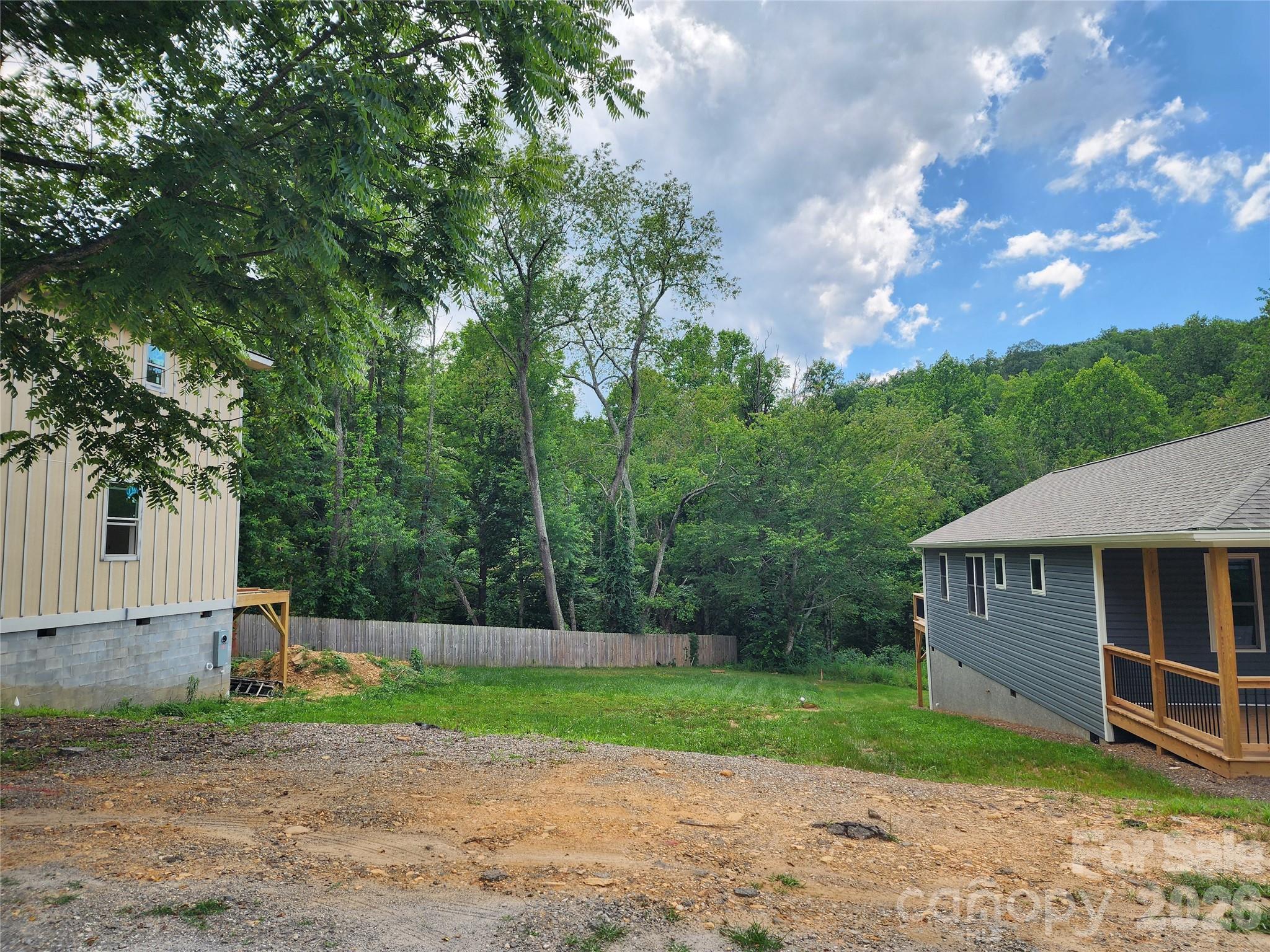 237 Edgewood Road S 2