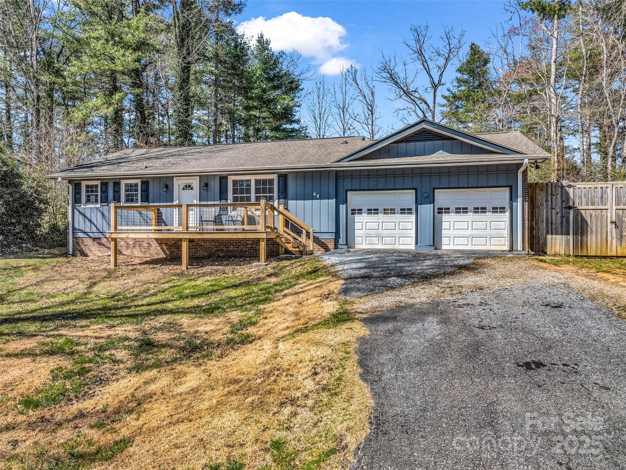 32 S Greenwood Forest Drive